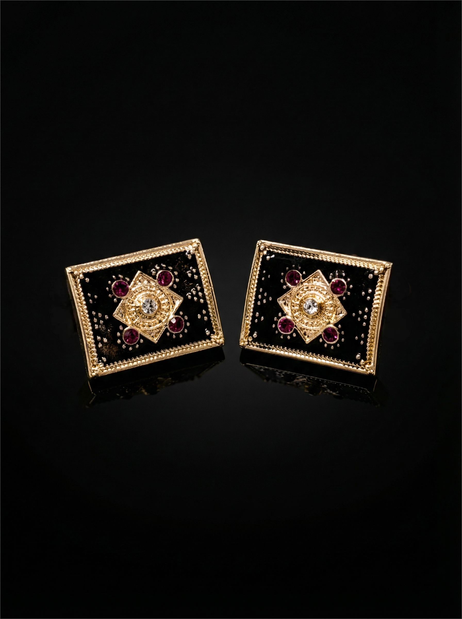 Antique Gold Tone Cufflinks Tivaaro