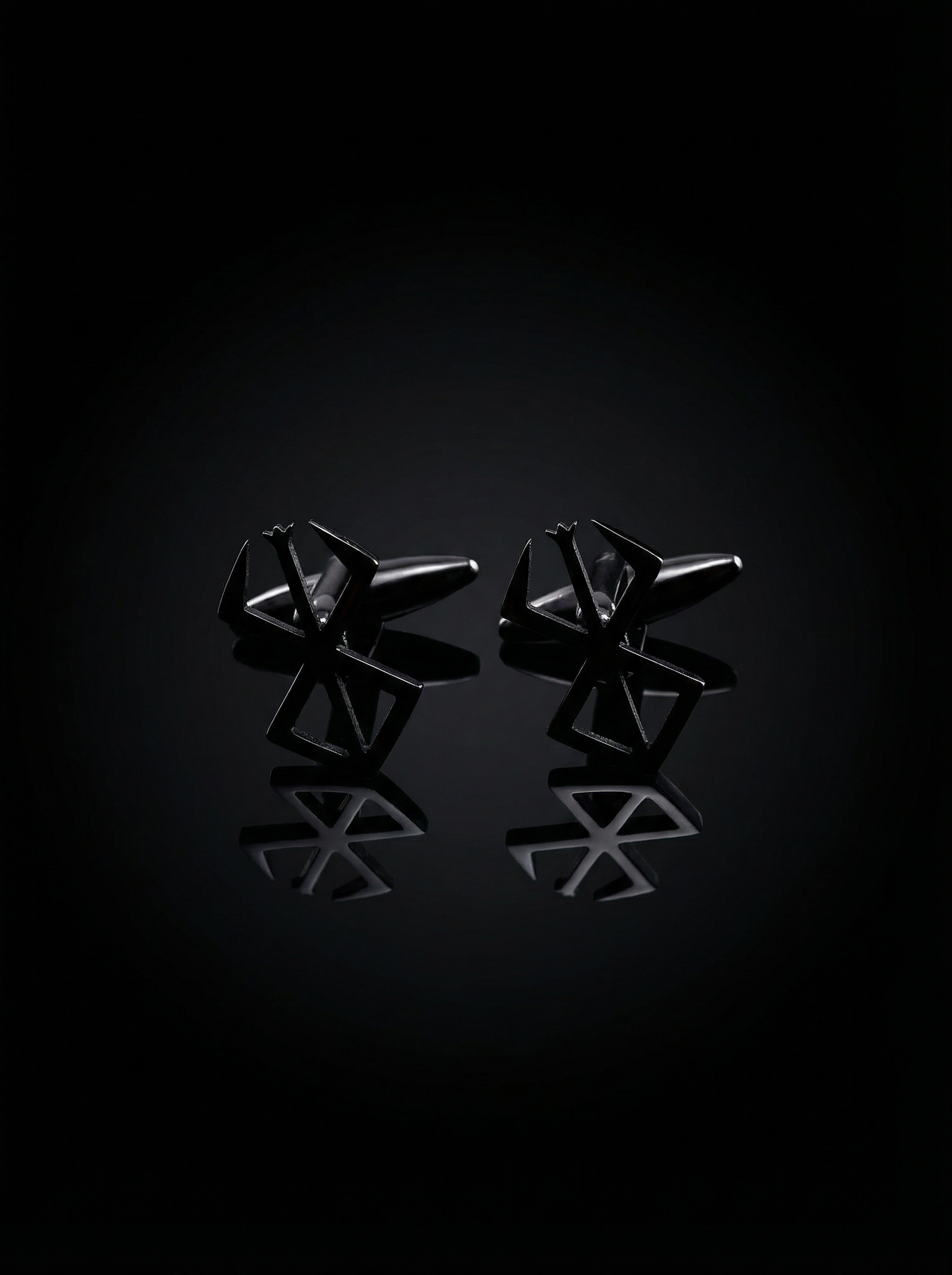 Black Geometric Openwork Cufflinks Tivaaro