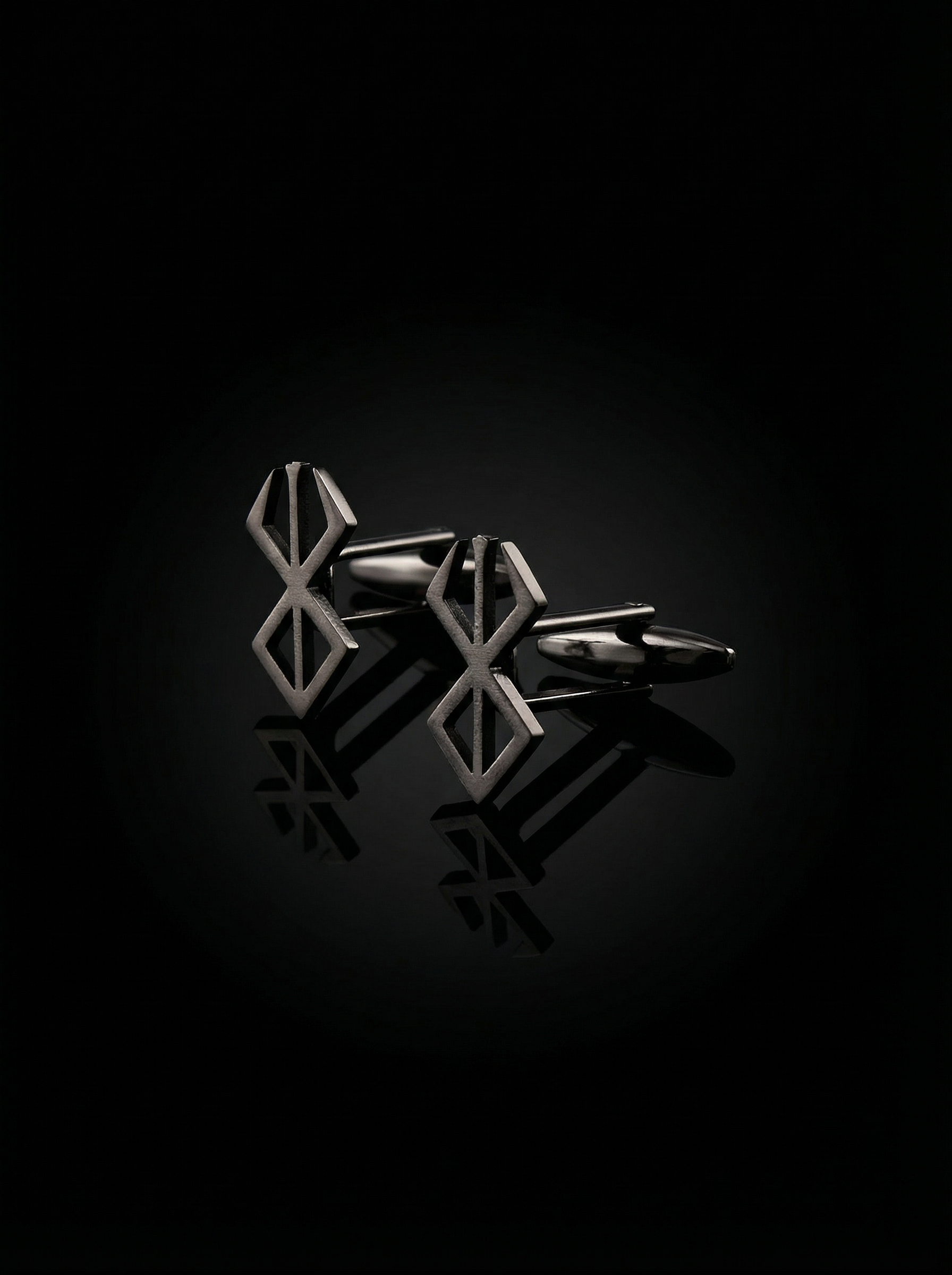 Black Geometric Openwork Cufflinks Tivaaro