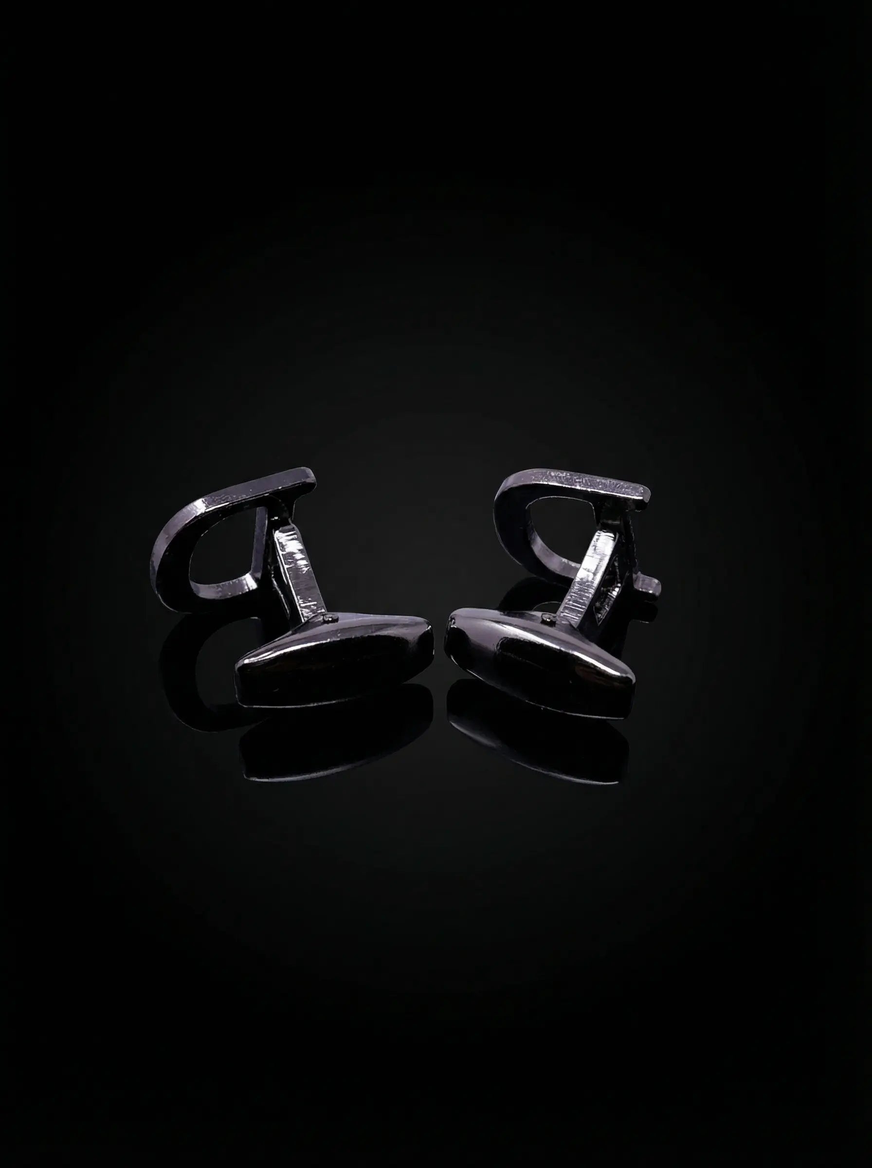 Black Letter D Cufflinks Tivaaro