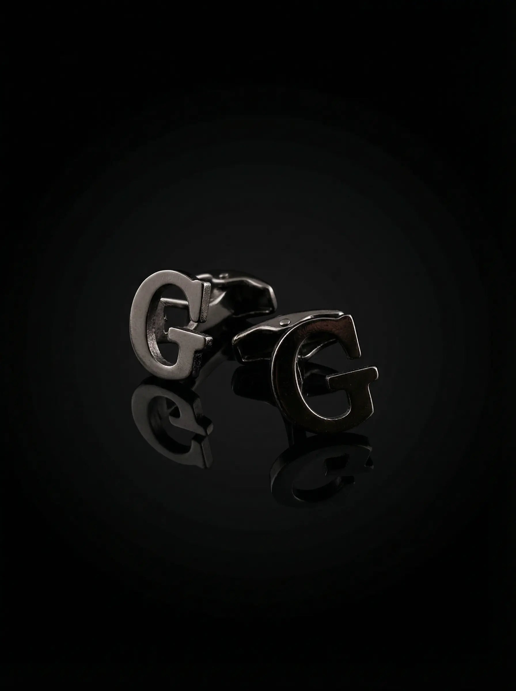 Black Letter G Cufflinks Tivaaro