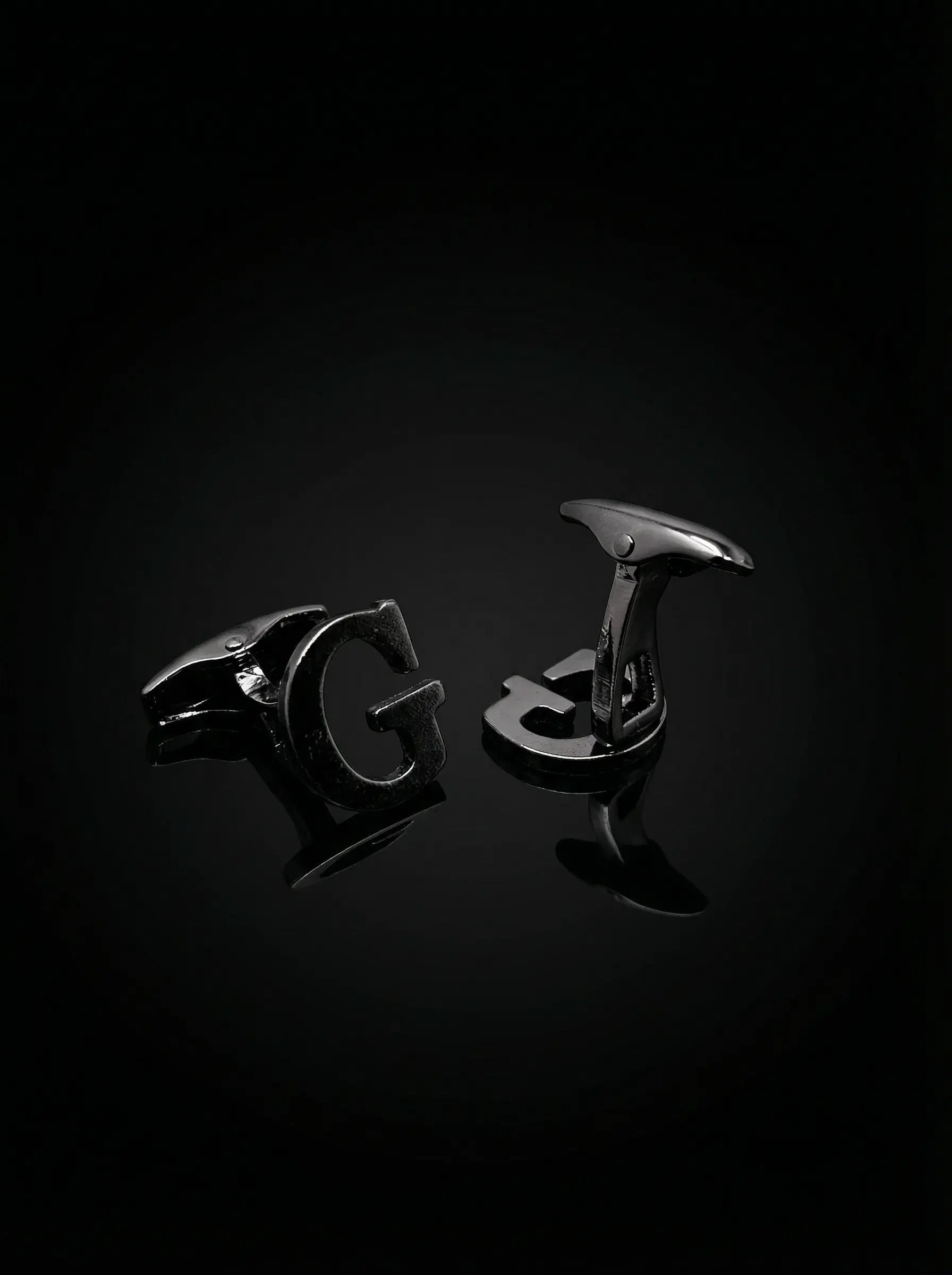 Black Letter G Cufflinks Tivaaro
