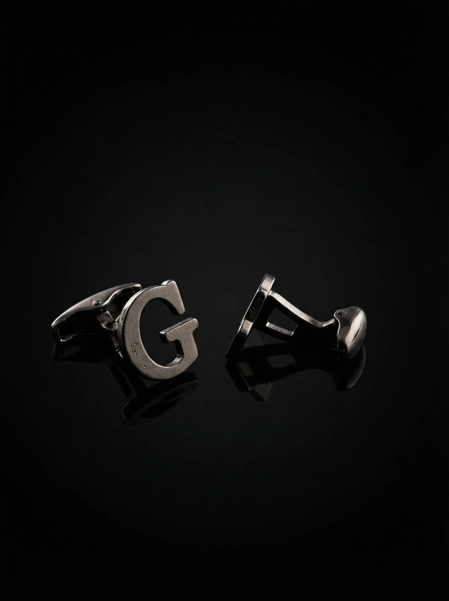 Black Letter G Cufflinks Tivaaro