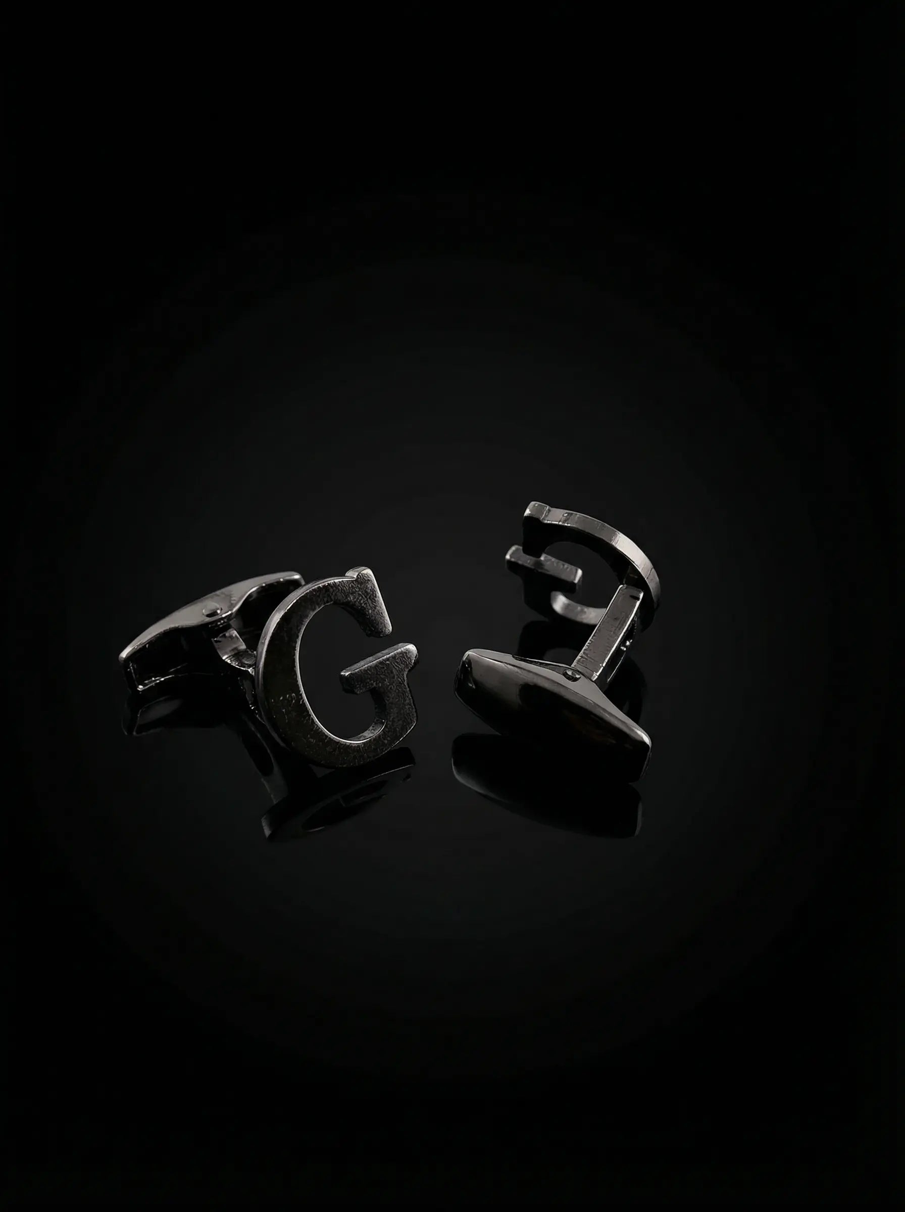Black Letter G Cufflinks Tivaaro