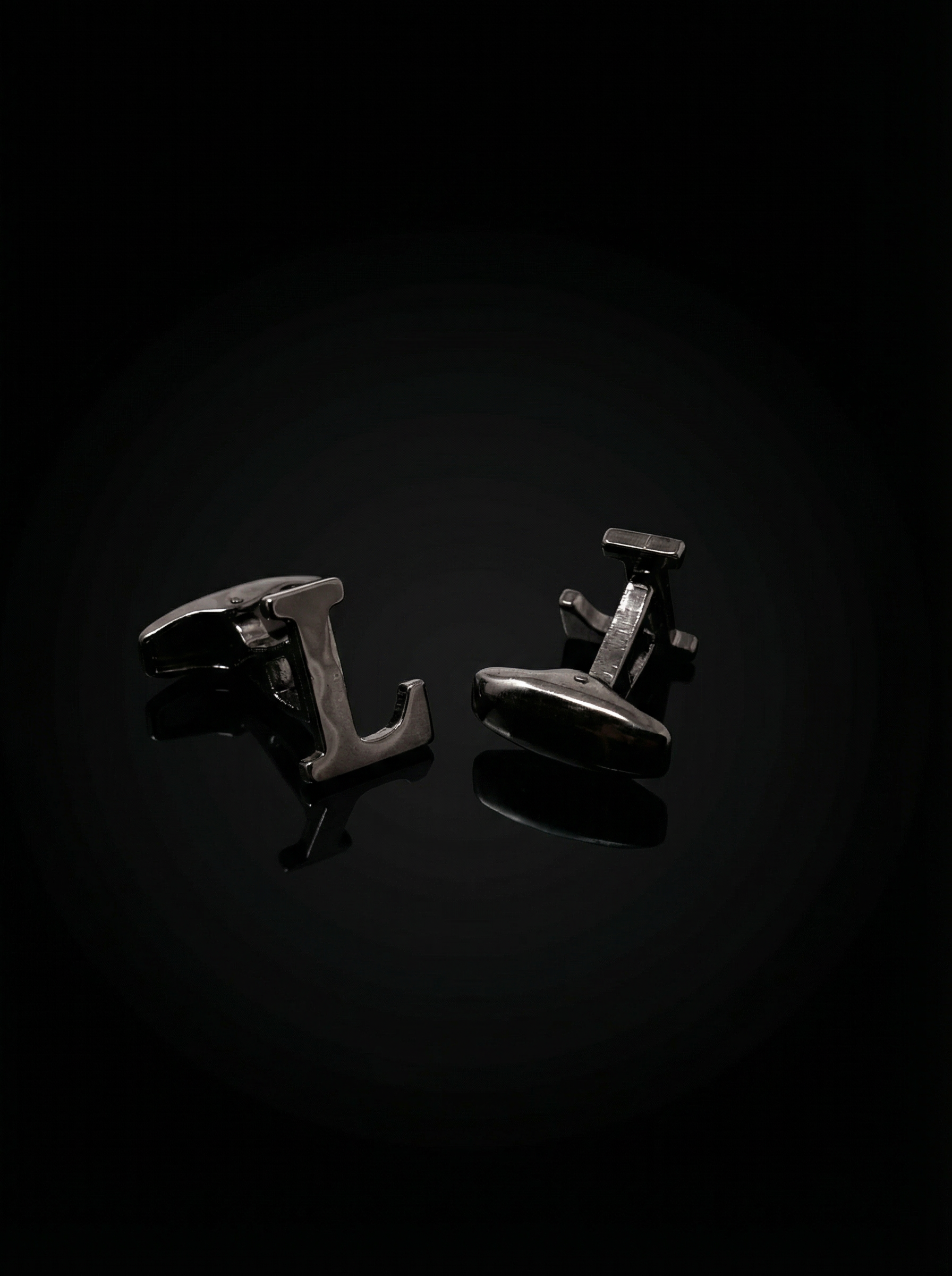 Black Letter L Cufflinks Tivaaro