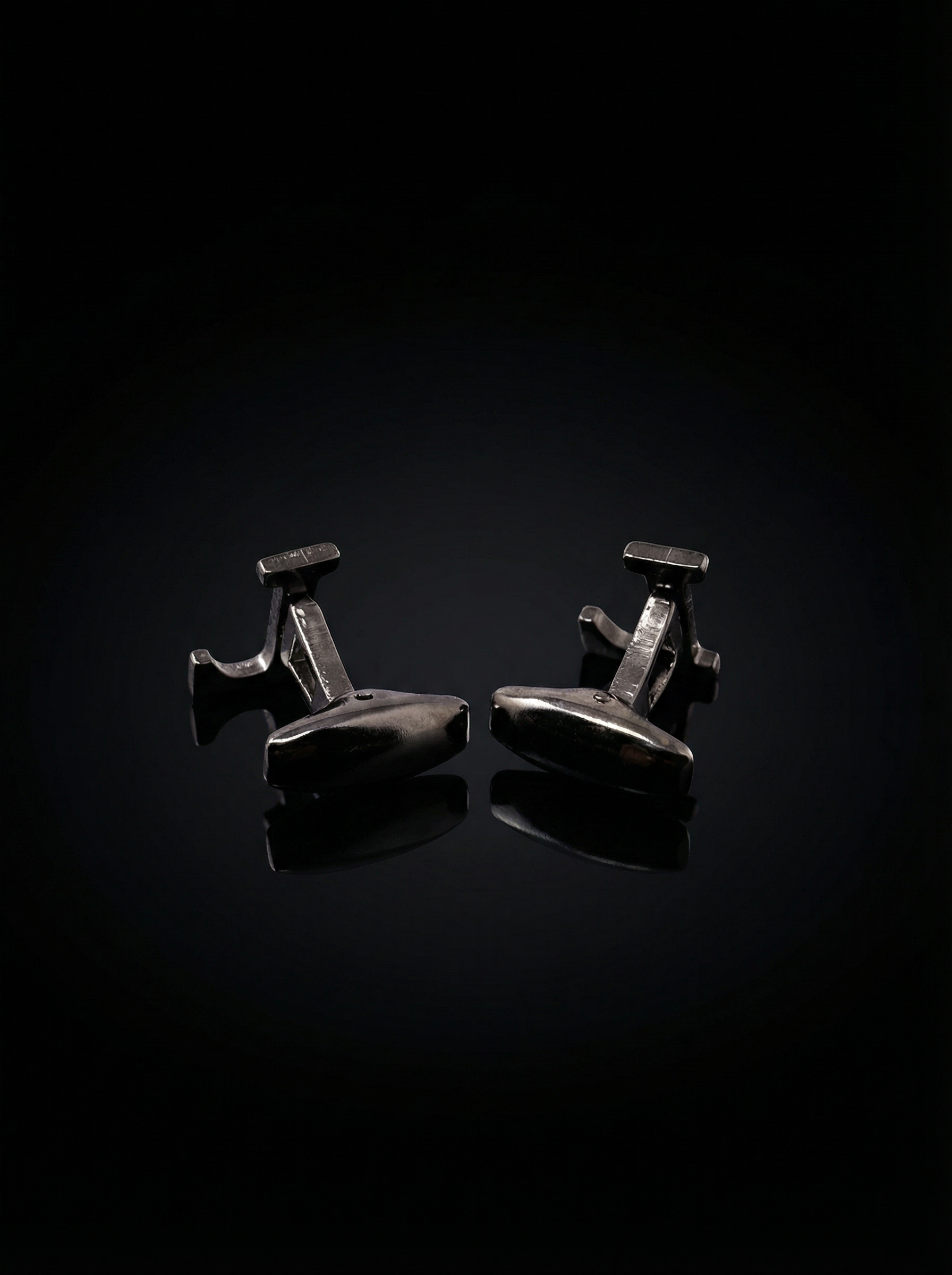 Black Letter L Cufflinks Tivaaro