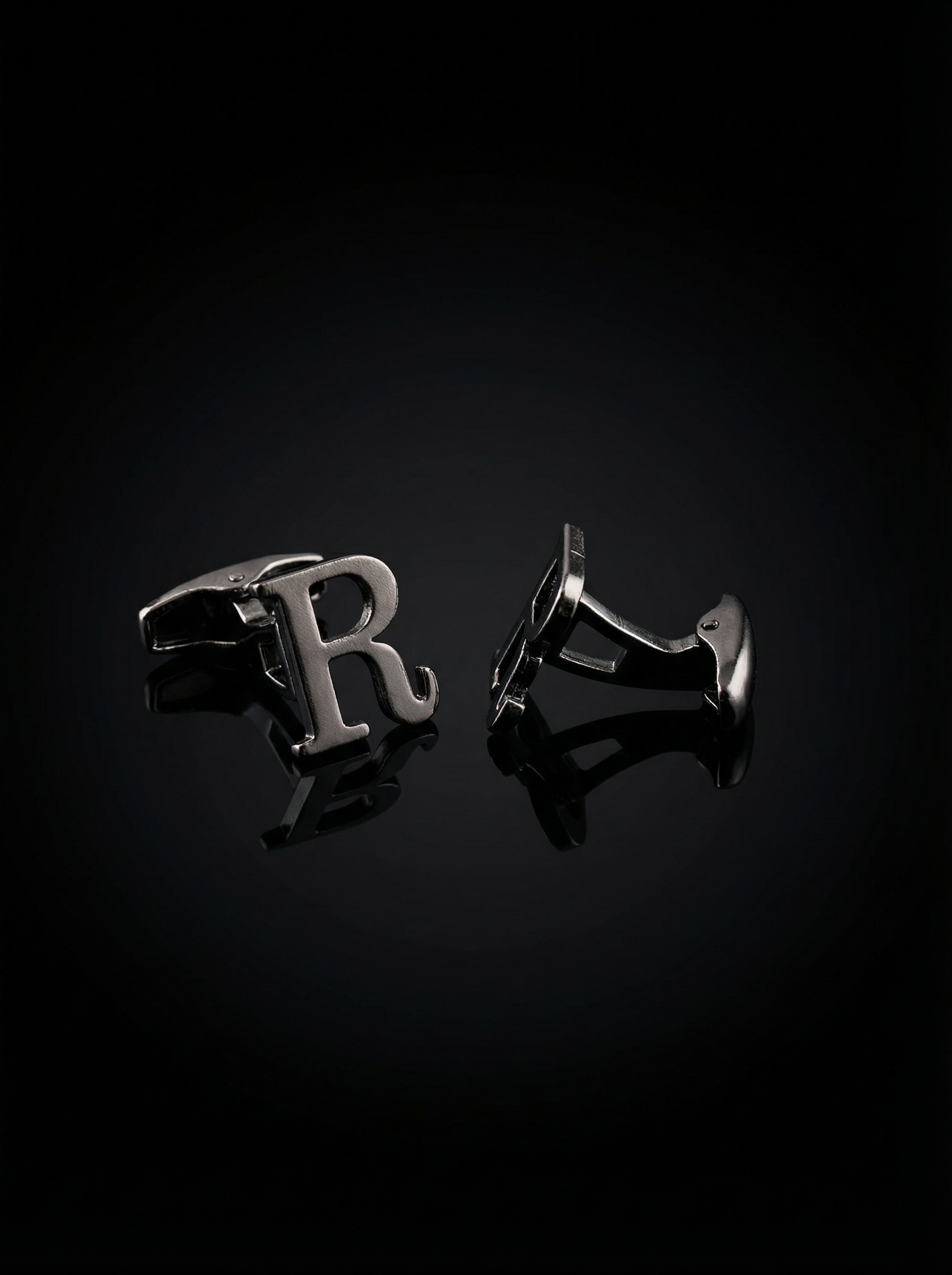 Black Letter R Cufflinks Tivaaro
