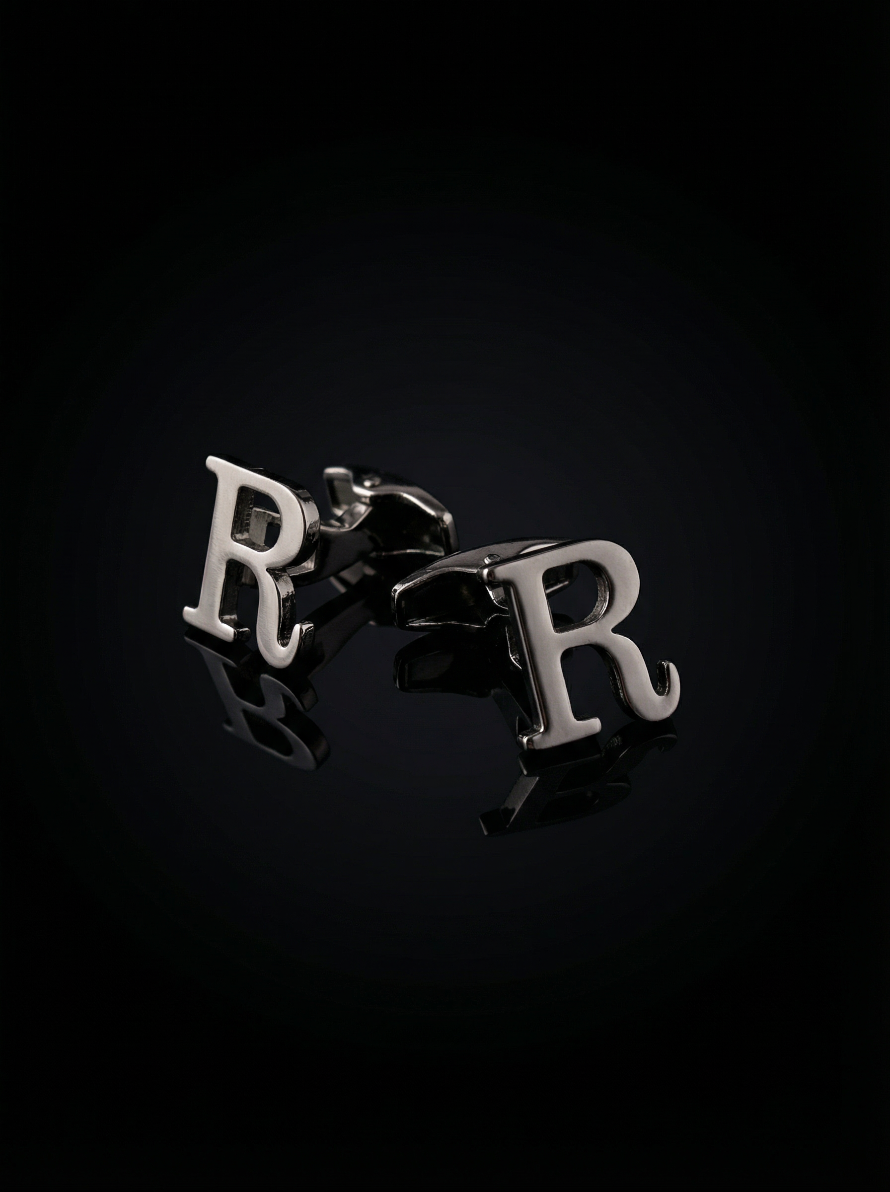 Black Letter R Cufflinks Tivaaro