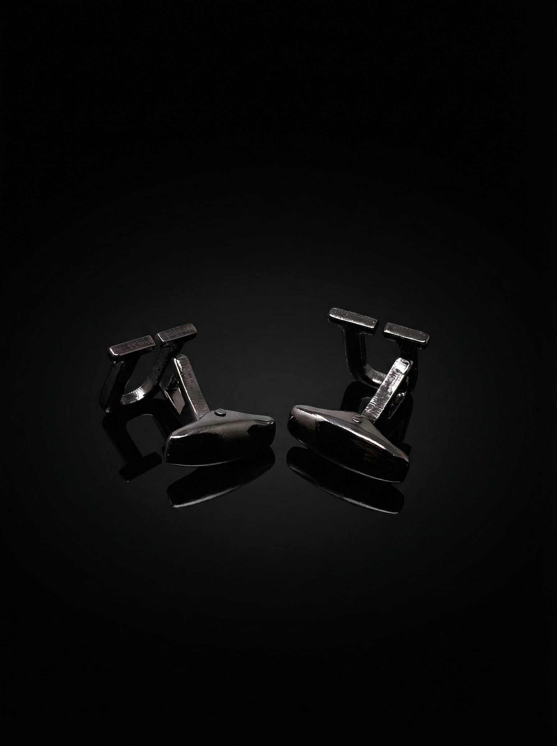 Black Letter U Cufflinks Tivaaro