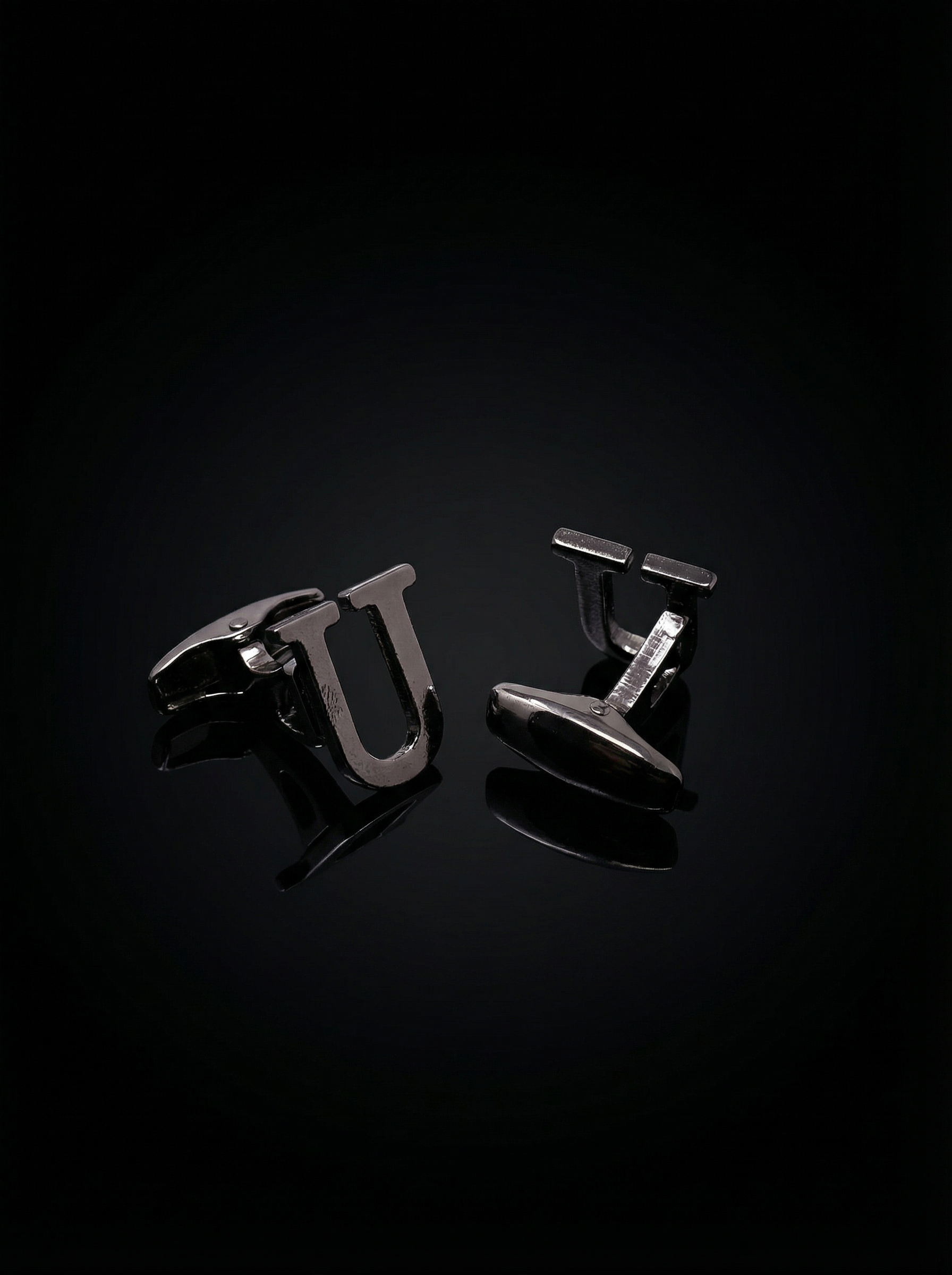 Black Letter U Cufflinks Tivaaro