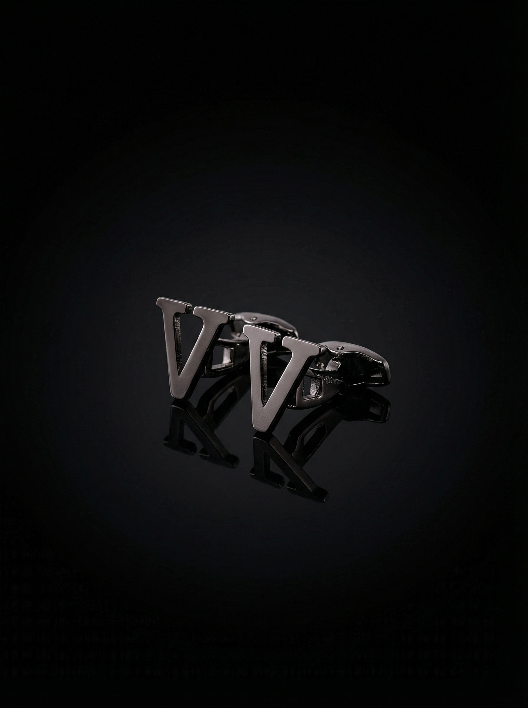 Black Letter V Cufflinks Tivaaro