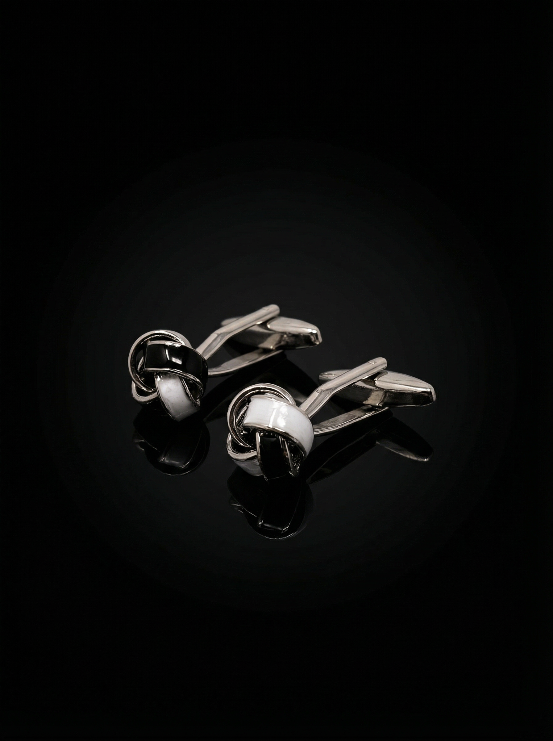 Black White Knot Cufflinks Tivaaro