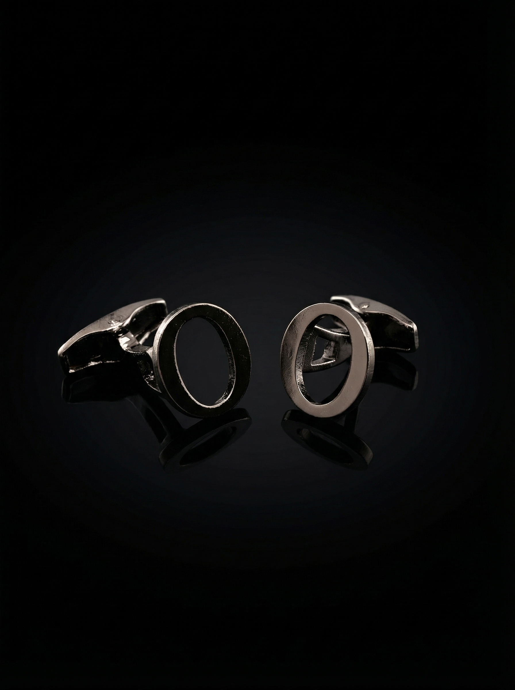 Black Letter O Cufflinks Tivaaro