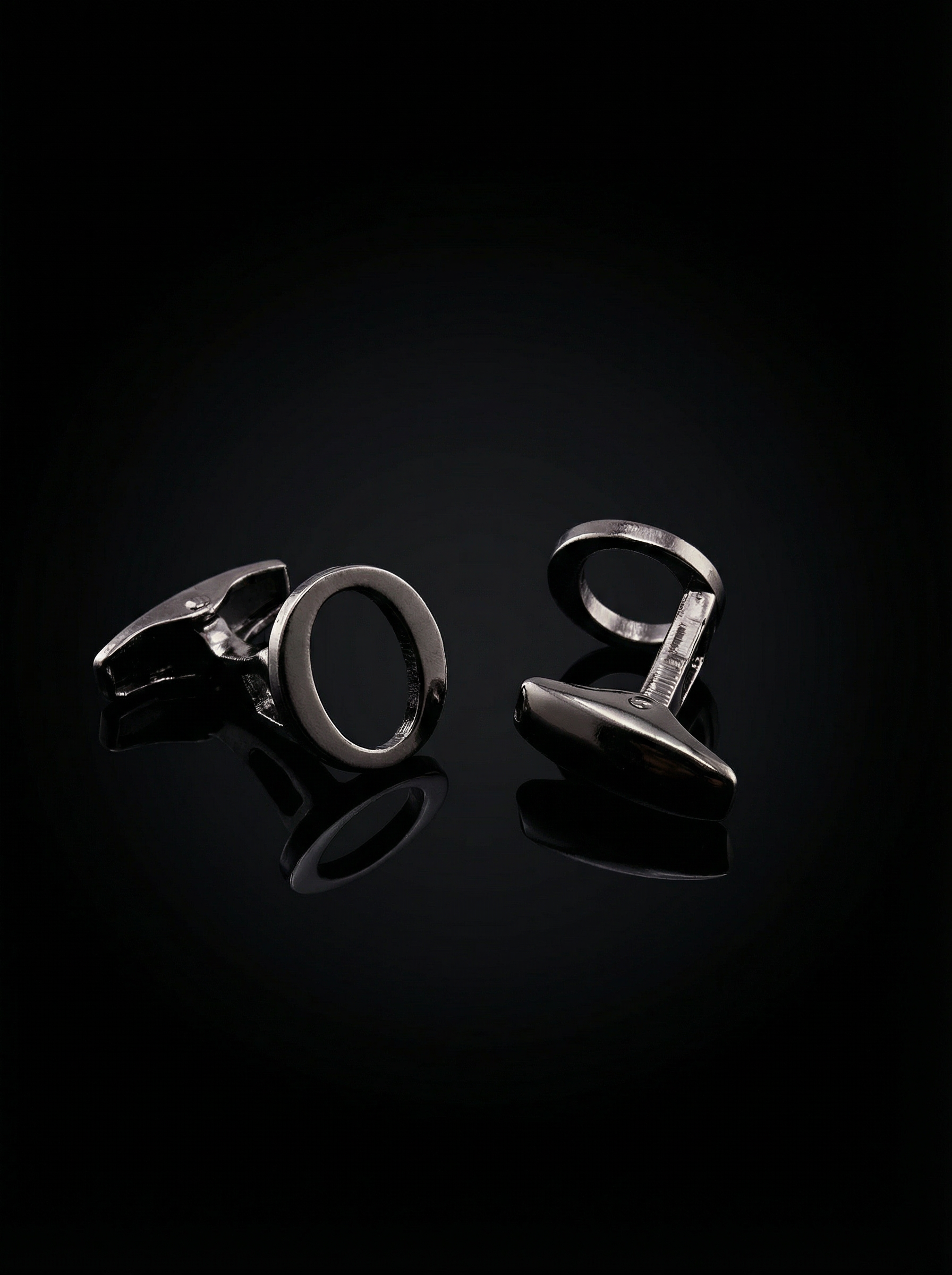 Black Letter O Cufflinks Tivaaro