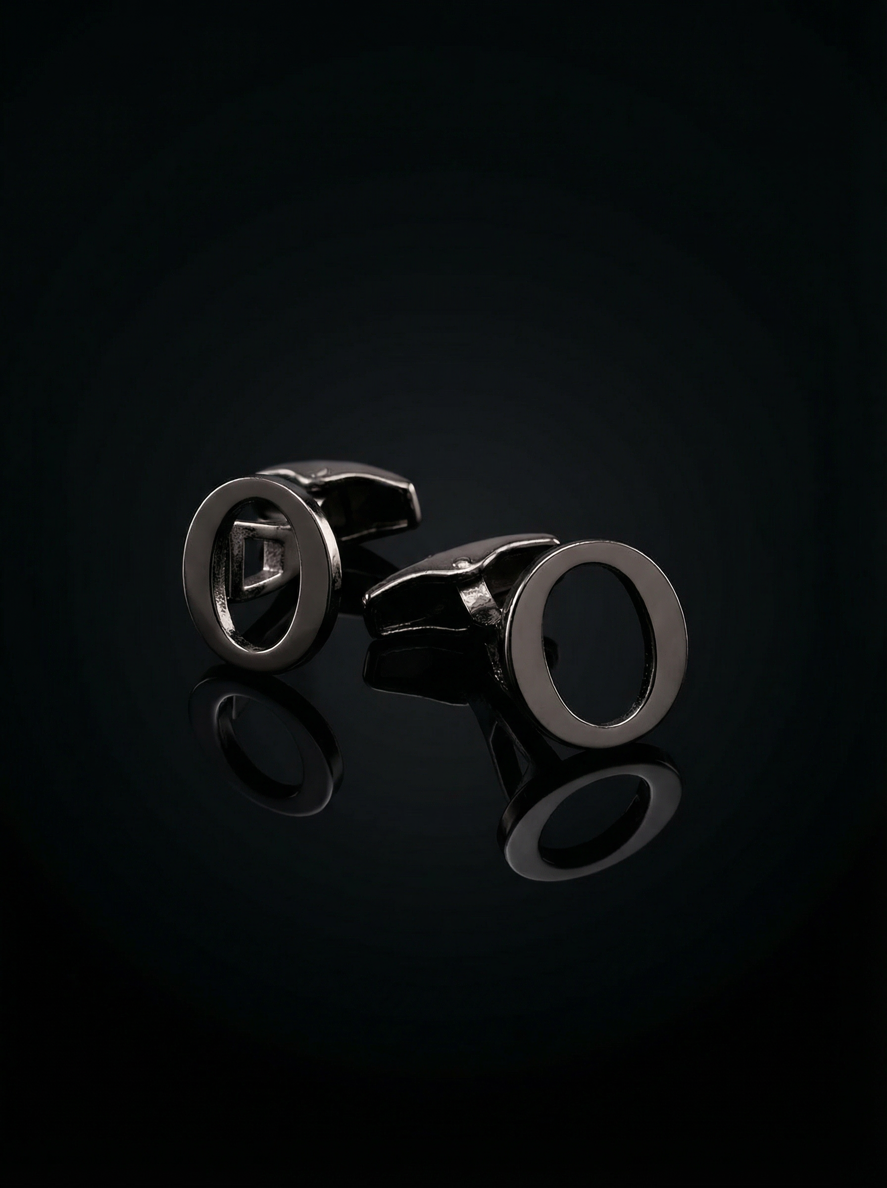 Black Letter O Cufflinks Tivaaro