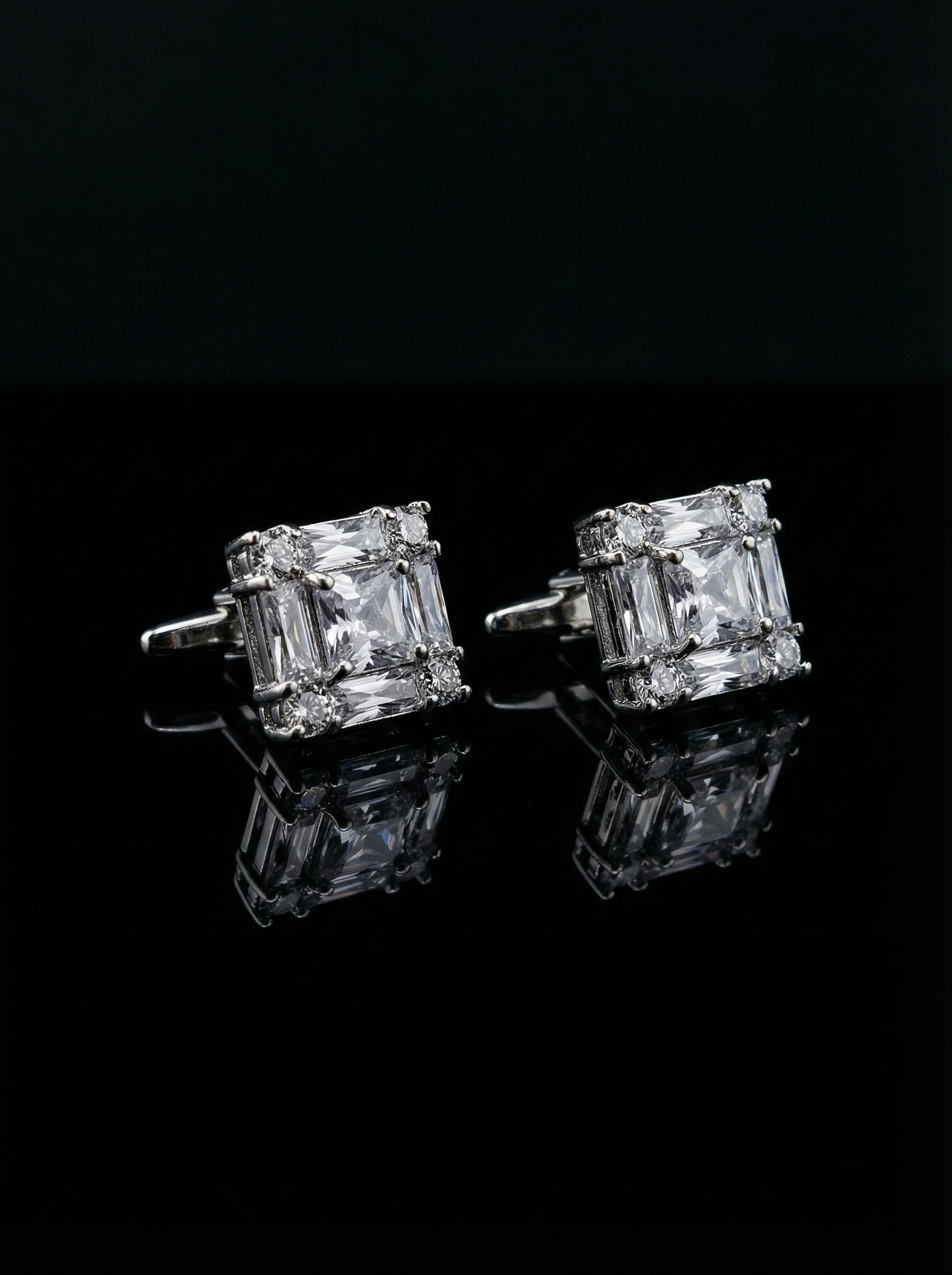 Clear Crystal Cluster Cufflinks Tivaaro