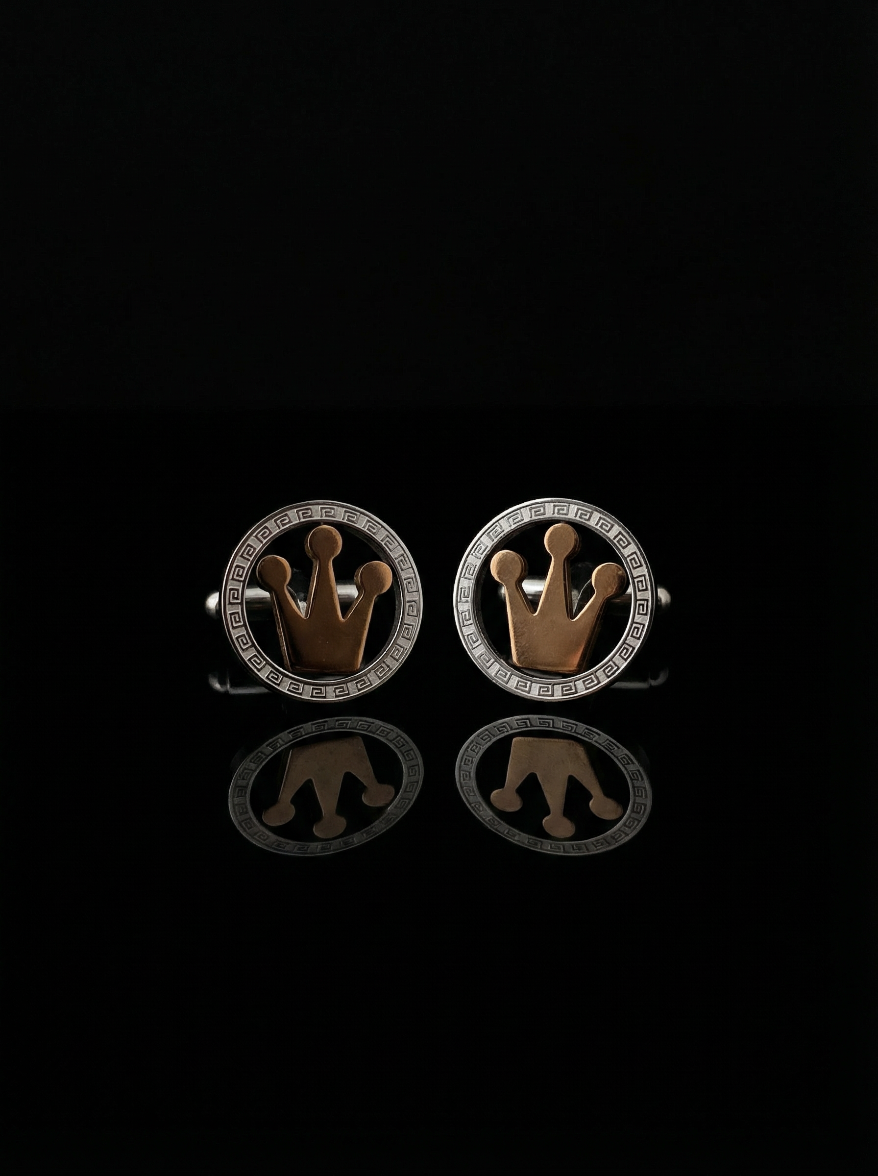 Crown Emblem Cufflinks Tivaaro