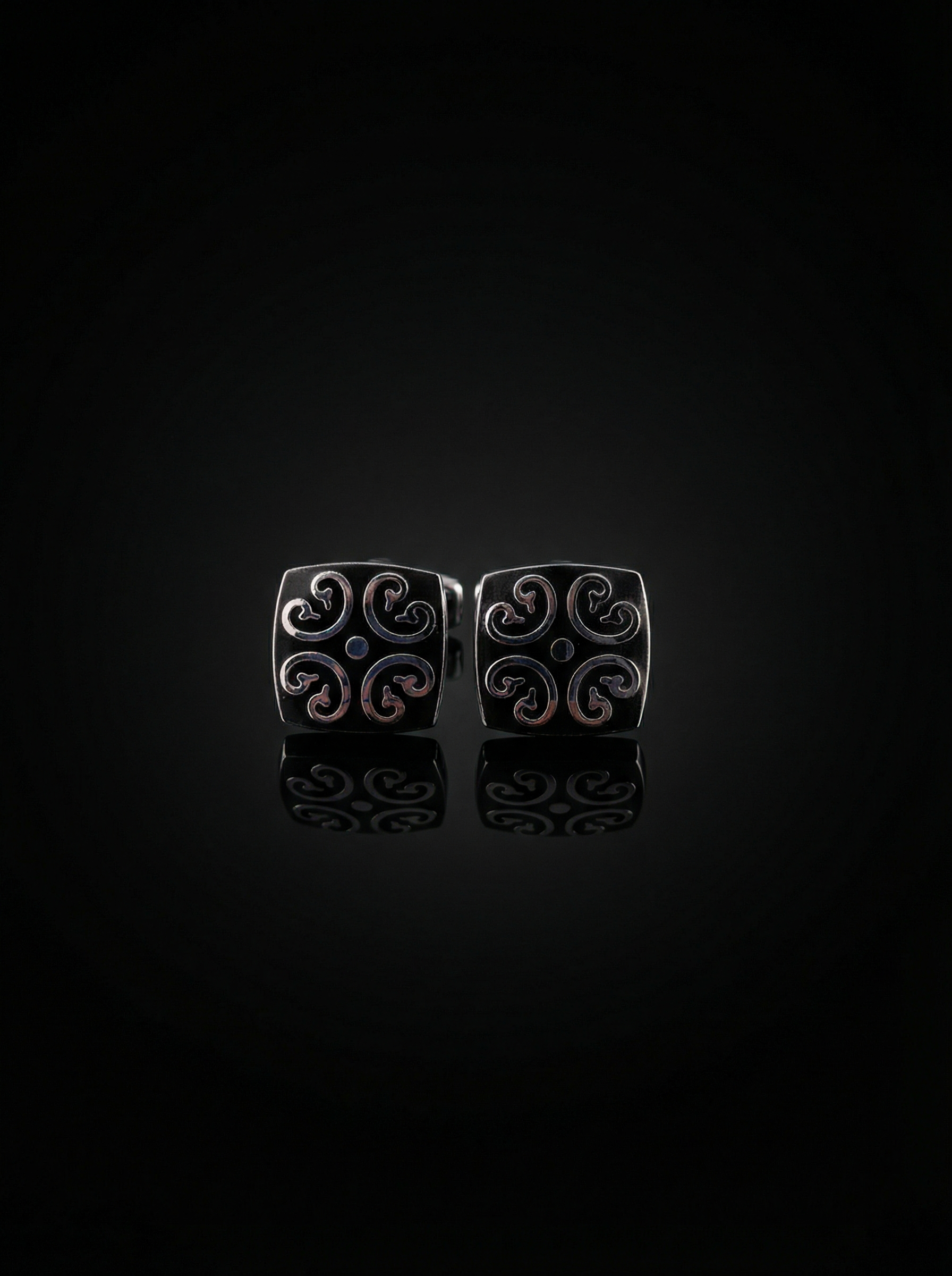 Curved Scroll Cufflinks Tivaaro