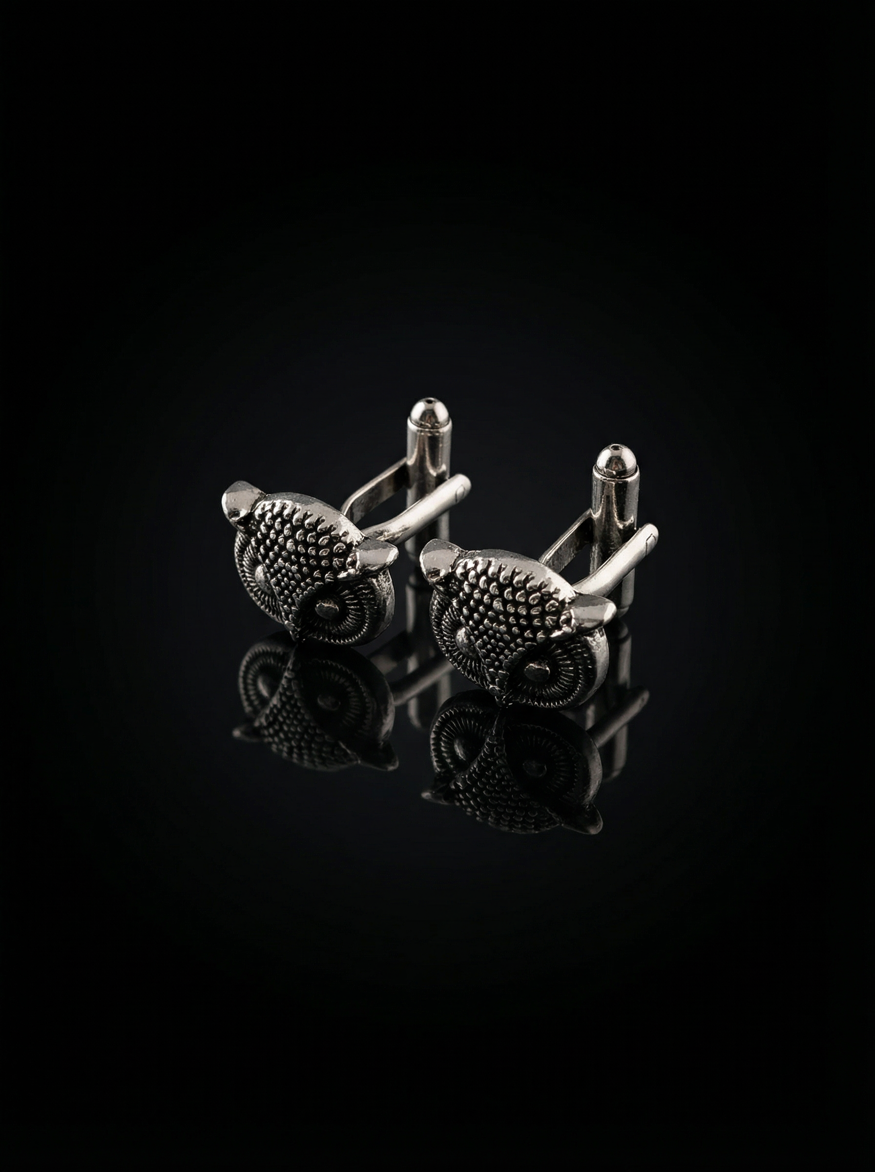 Dark Eye Owl Face Cufflinks Tivaaro