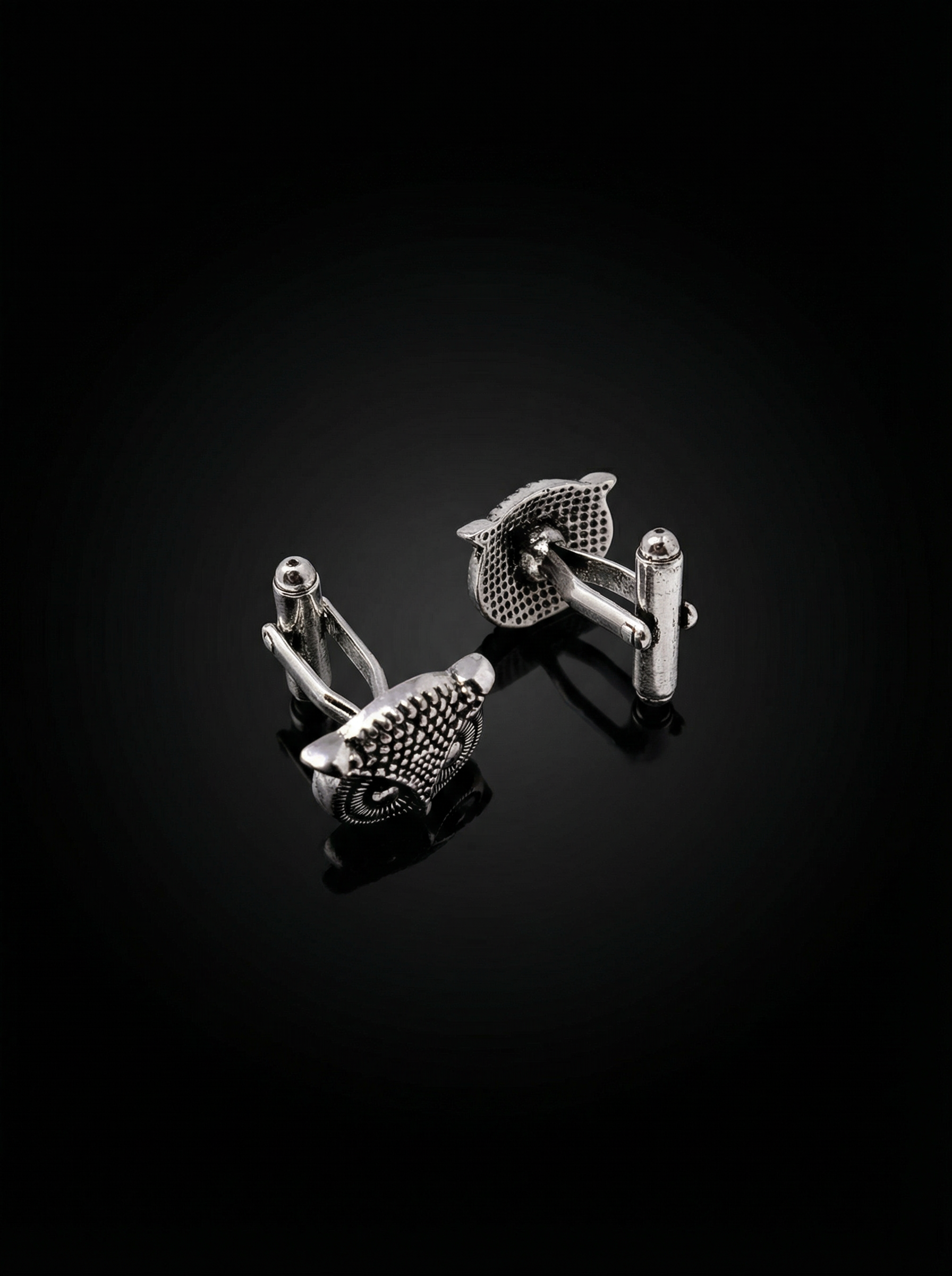 Dark Eye Owl Face Cufflinks Tivaaro