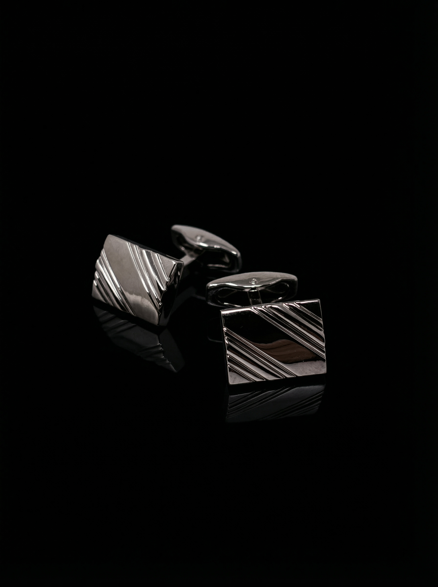 Diagonal Striped Cufflinks Tivaaro