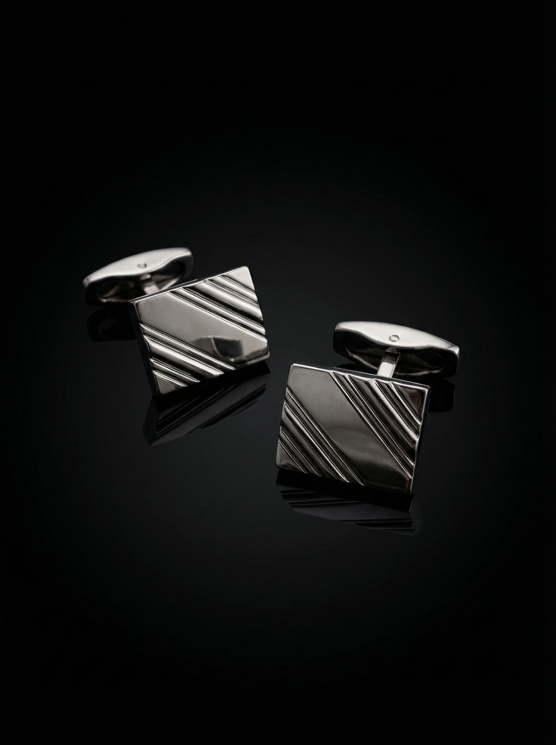 Diagonal Striped Cufflinks Tivaaro