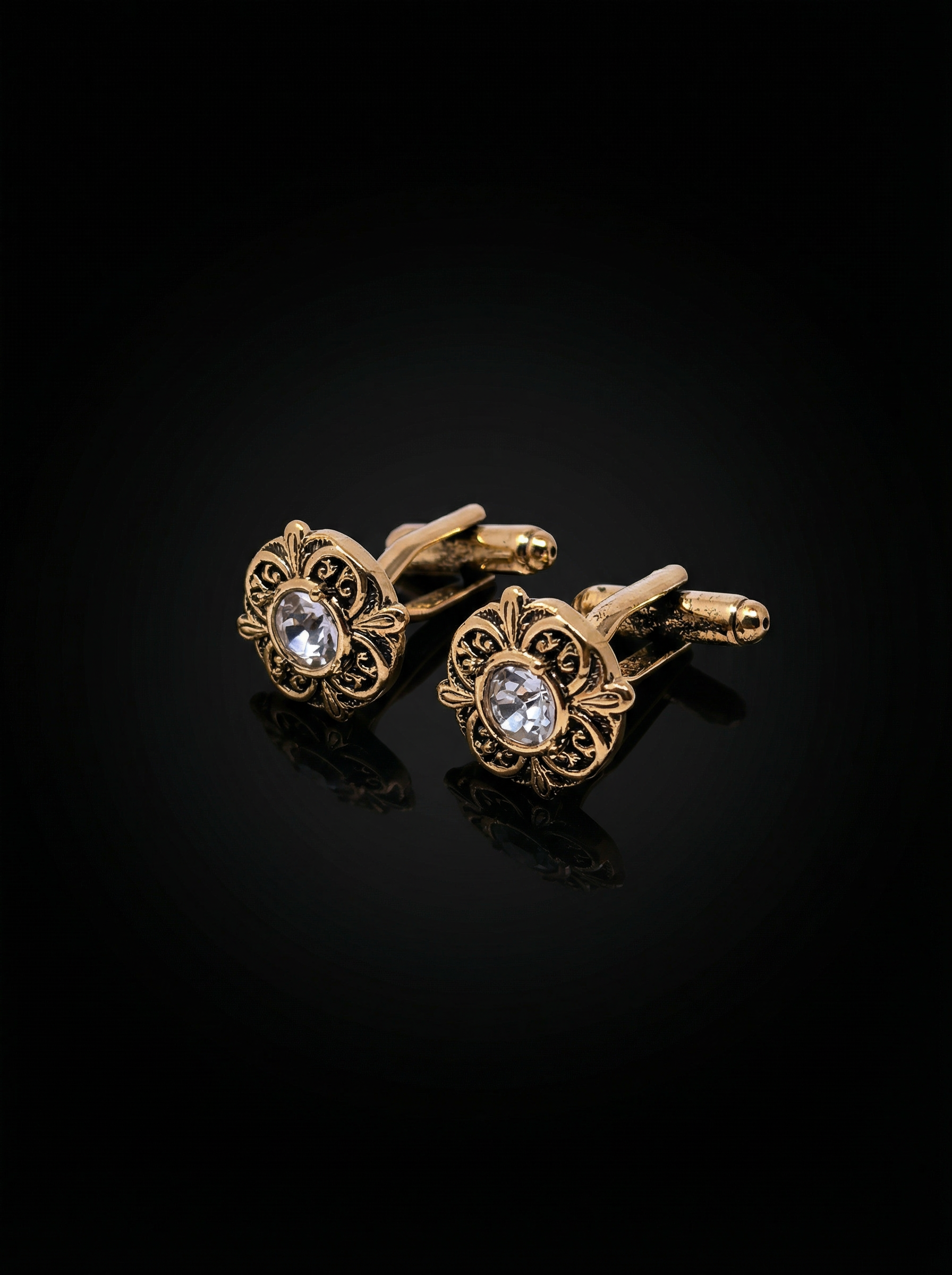 Engraved Floral Crystal Cufflinks Tivaaro