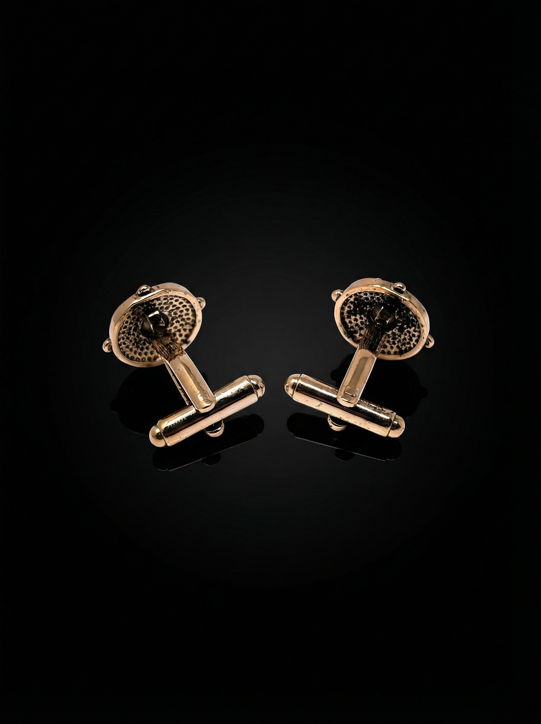 Engraved Floral Crystal Cufflinks Tivaaro