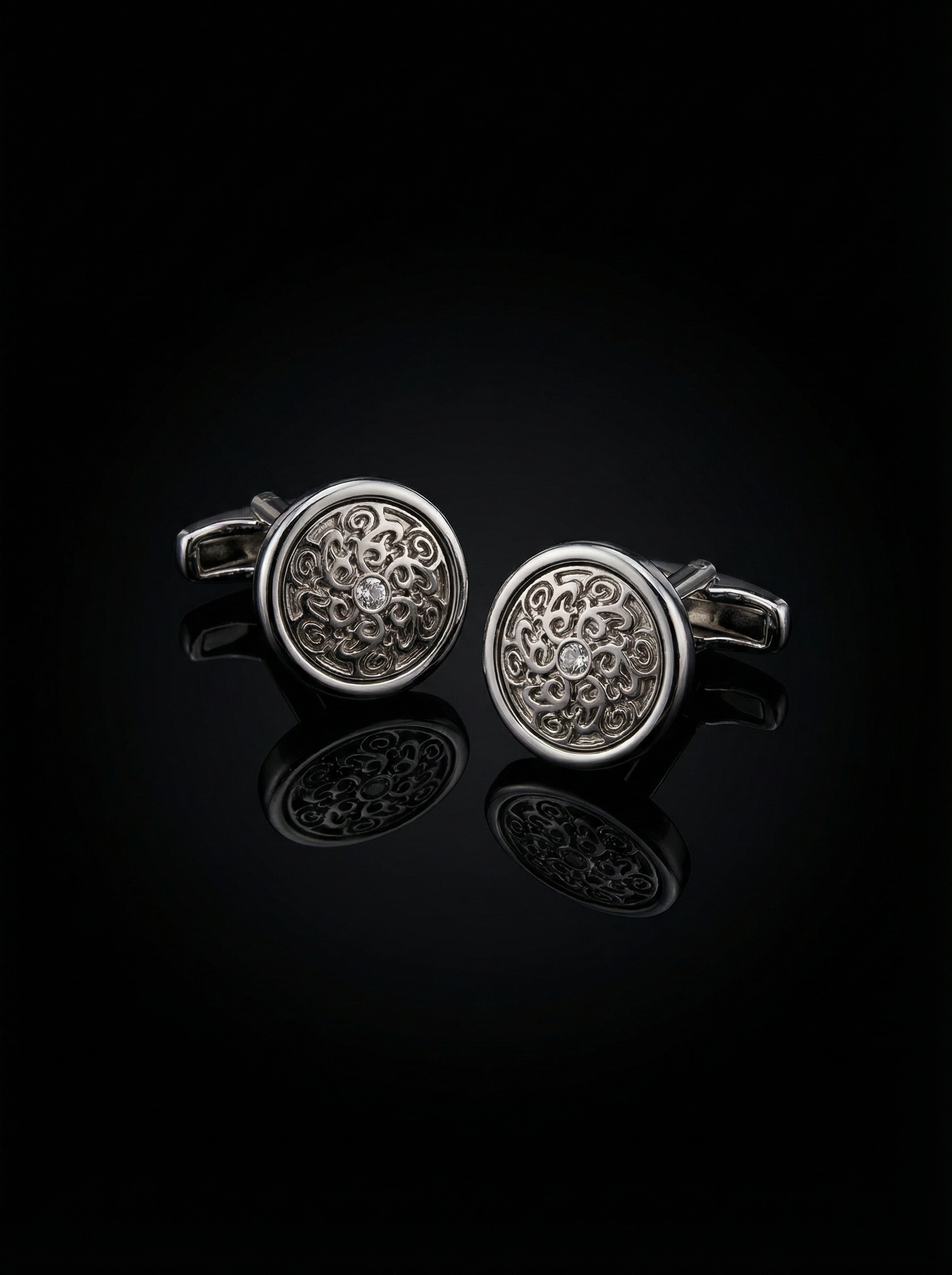 Filigree Crystal Cufflinks Tivaaro