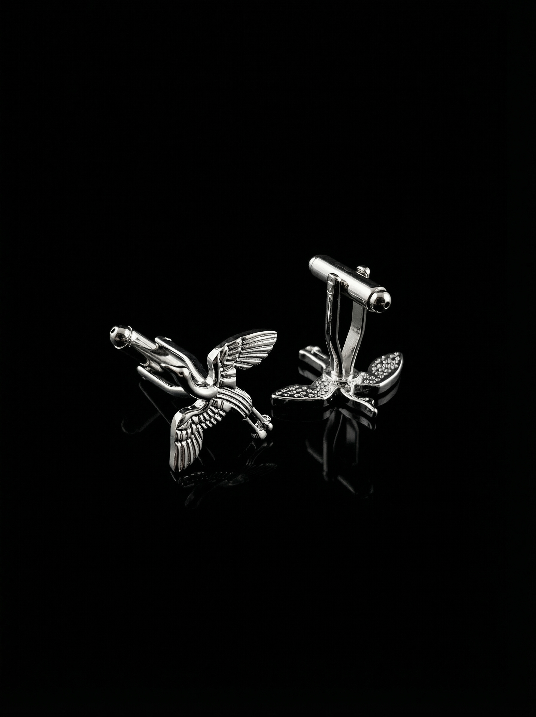 Flying Heron Motif Cufflinks Tivaaro
