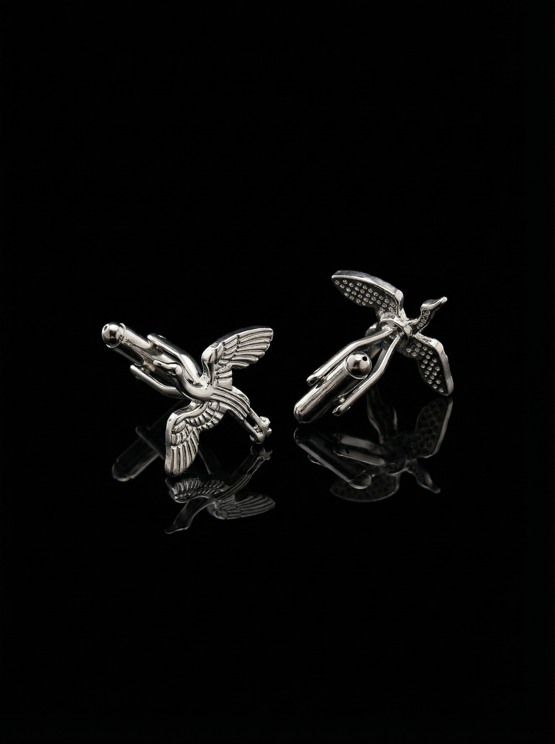 Flying Heron Motif Cufflinks Tivaaro