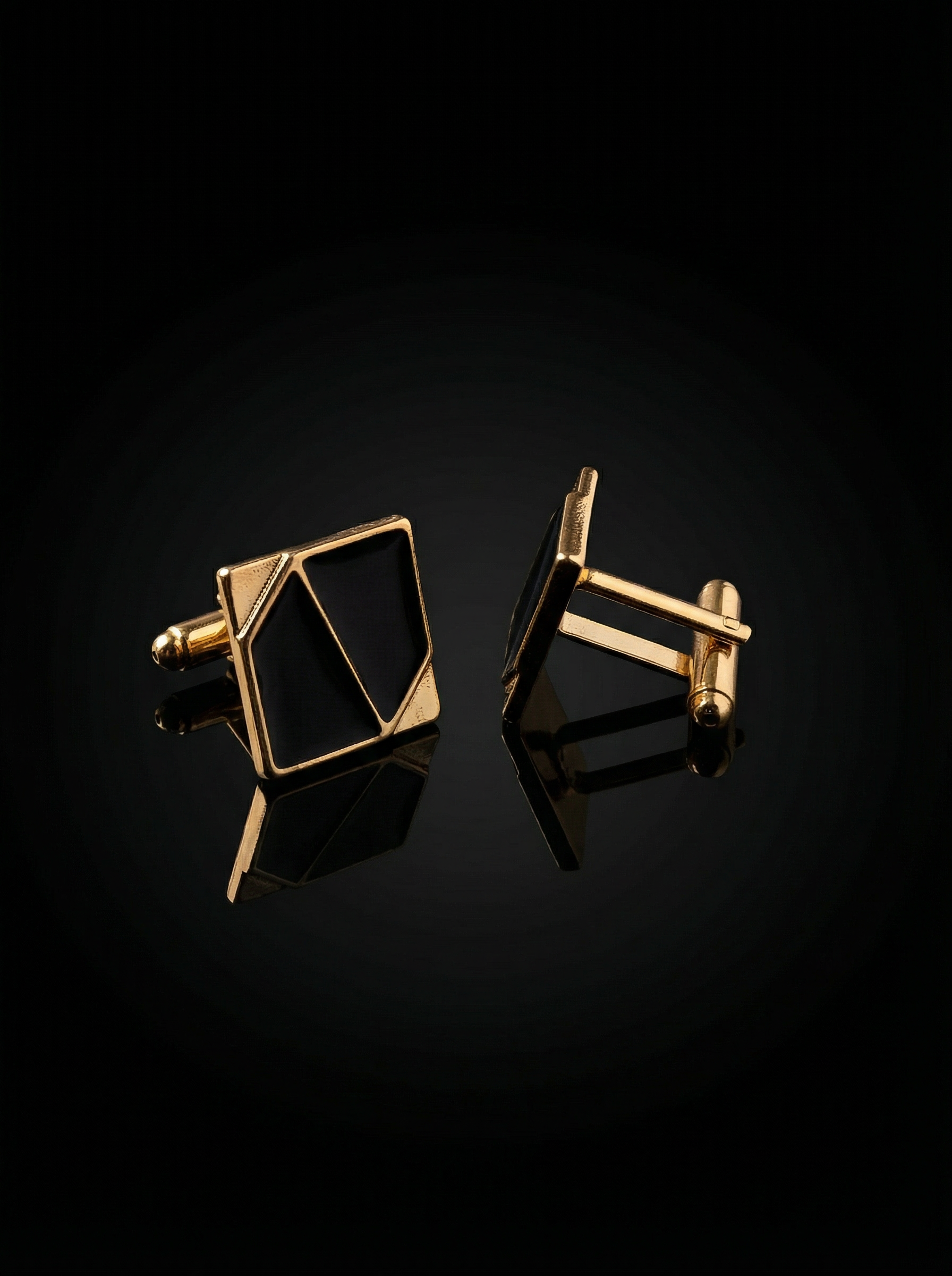 Geometric Black Enamel Cufflinks Tivaaro