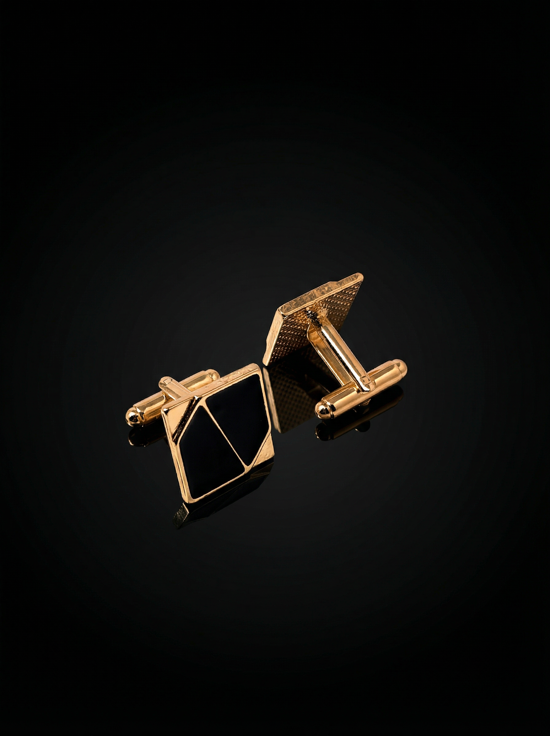 Geometric Black Enamel Cufflinks Tivaaro