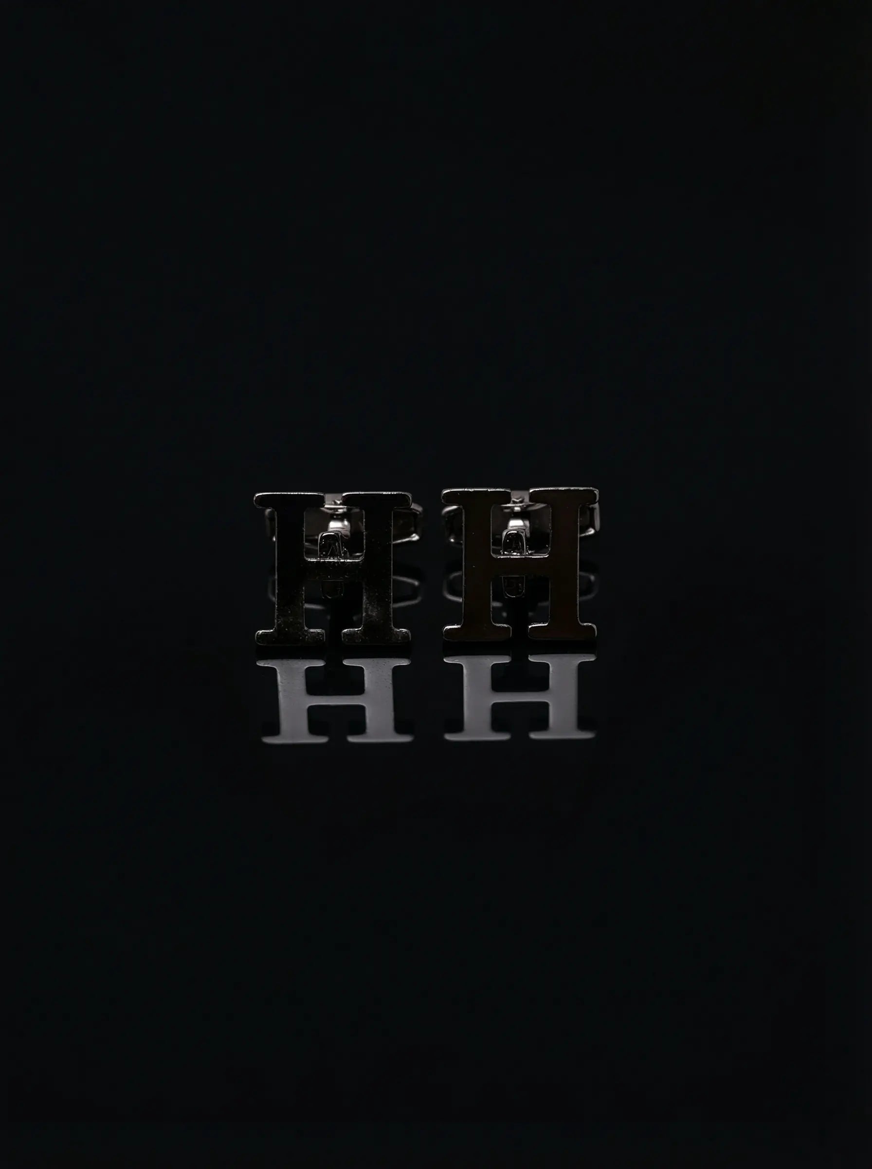 Black Letter H Cufflinks Tivaaro