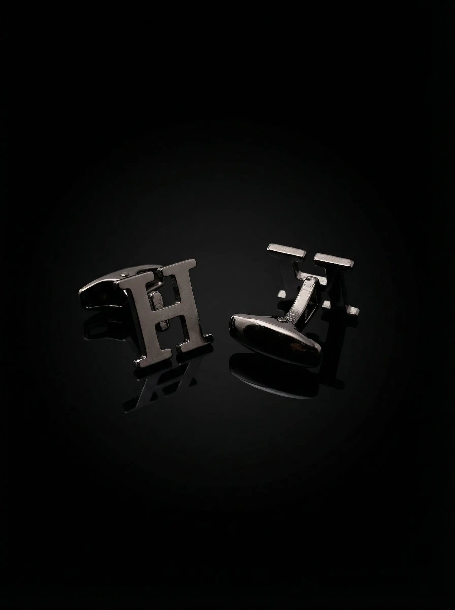 Black Letter H Cufflinks Tivaaro