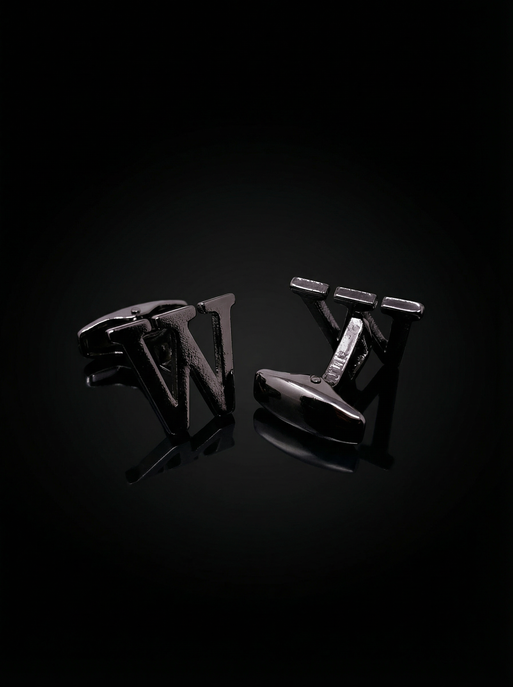 Black Letter W Cufflinks Tivaaro