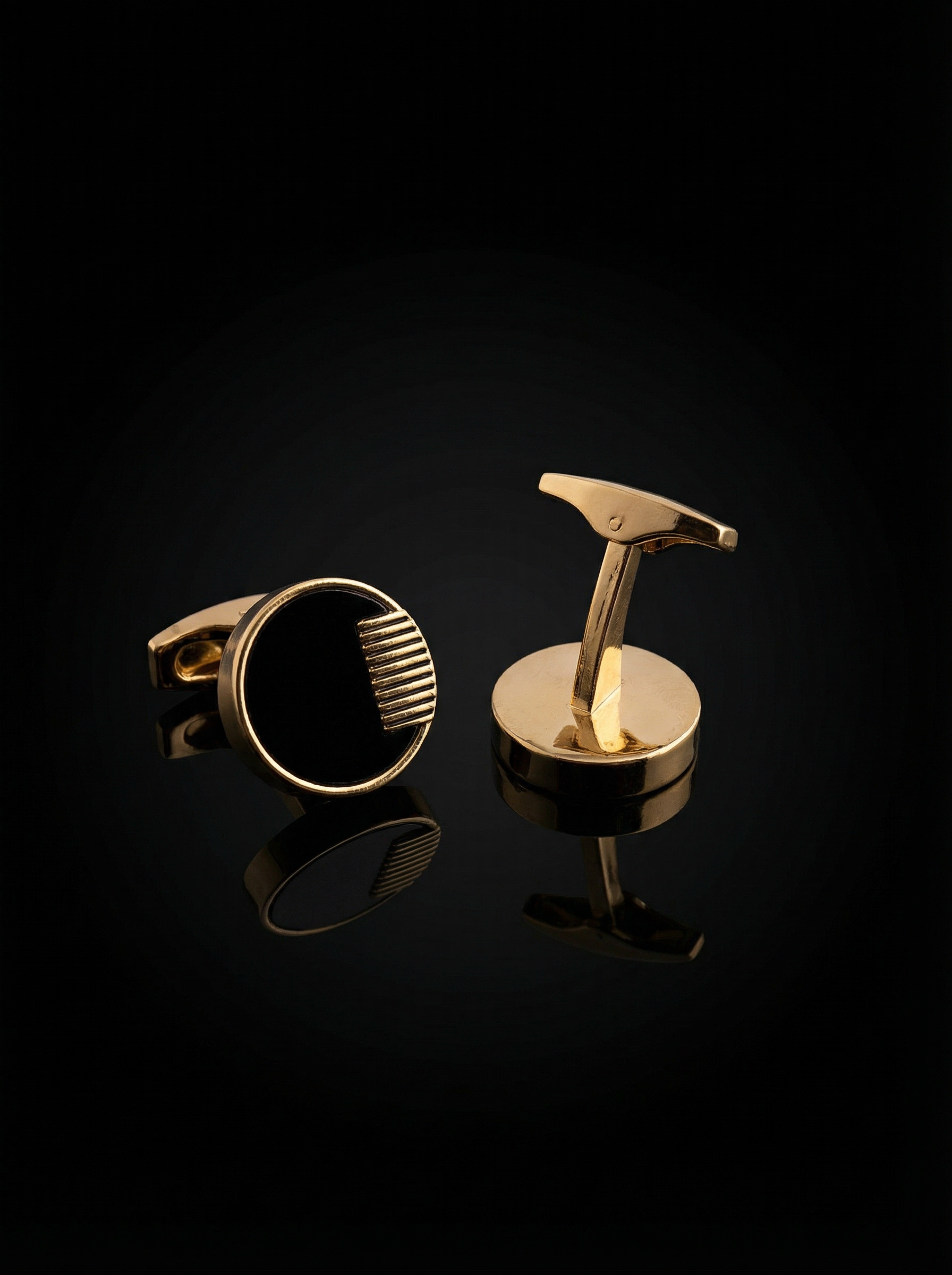 Gold Ribbed Cufflinks Tivaaro