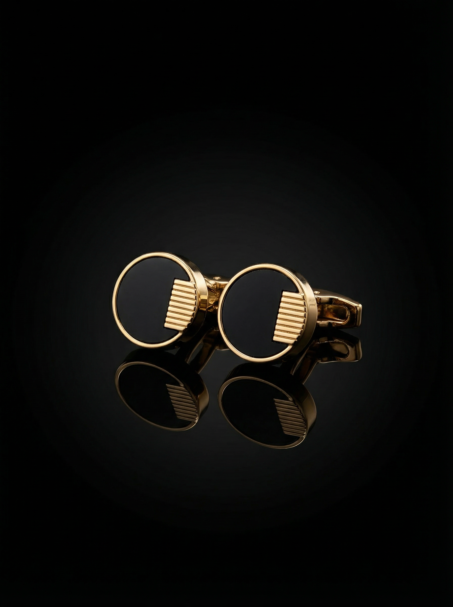 Gold Ribbed Cufflinks Tivaaro