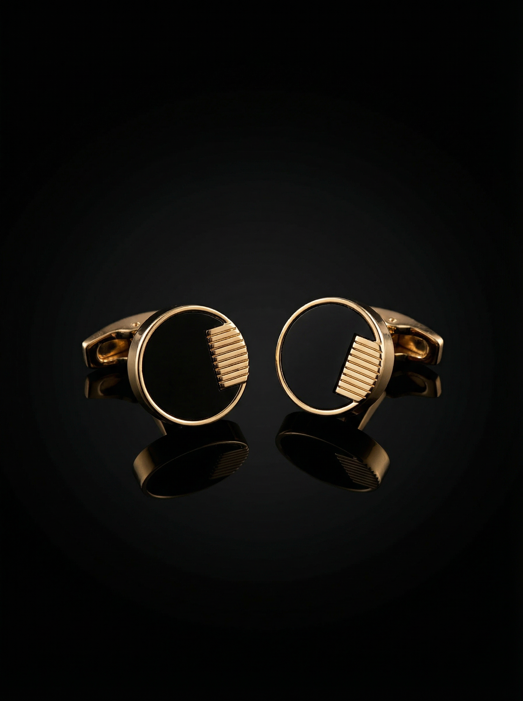 Gold Ribbed Cufflinks Tivaaro