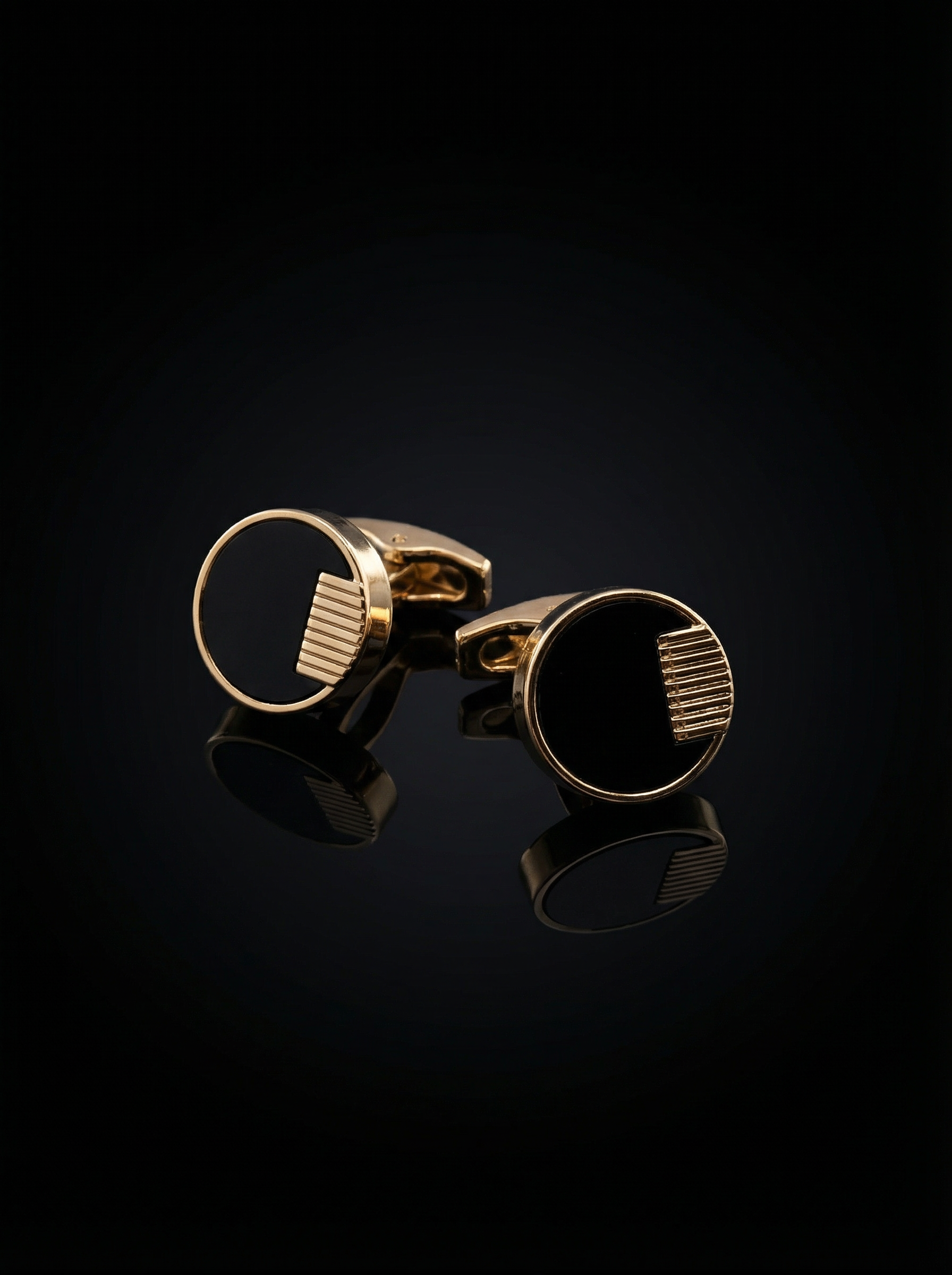 Gold Ribbed Cufflinks Tivaaro