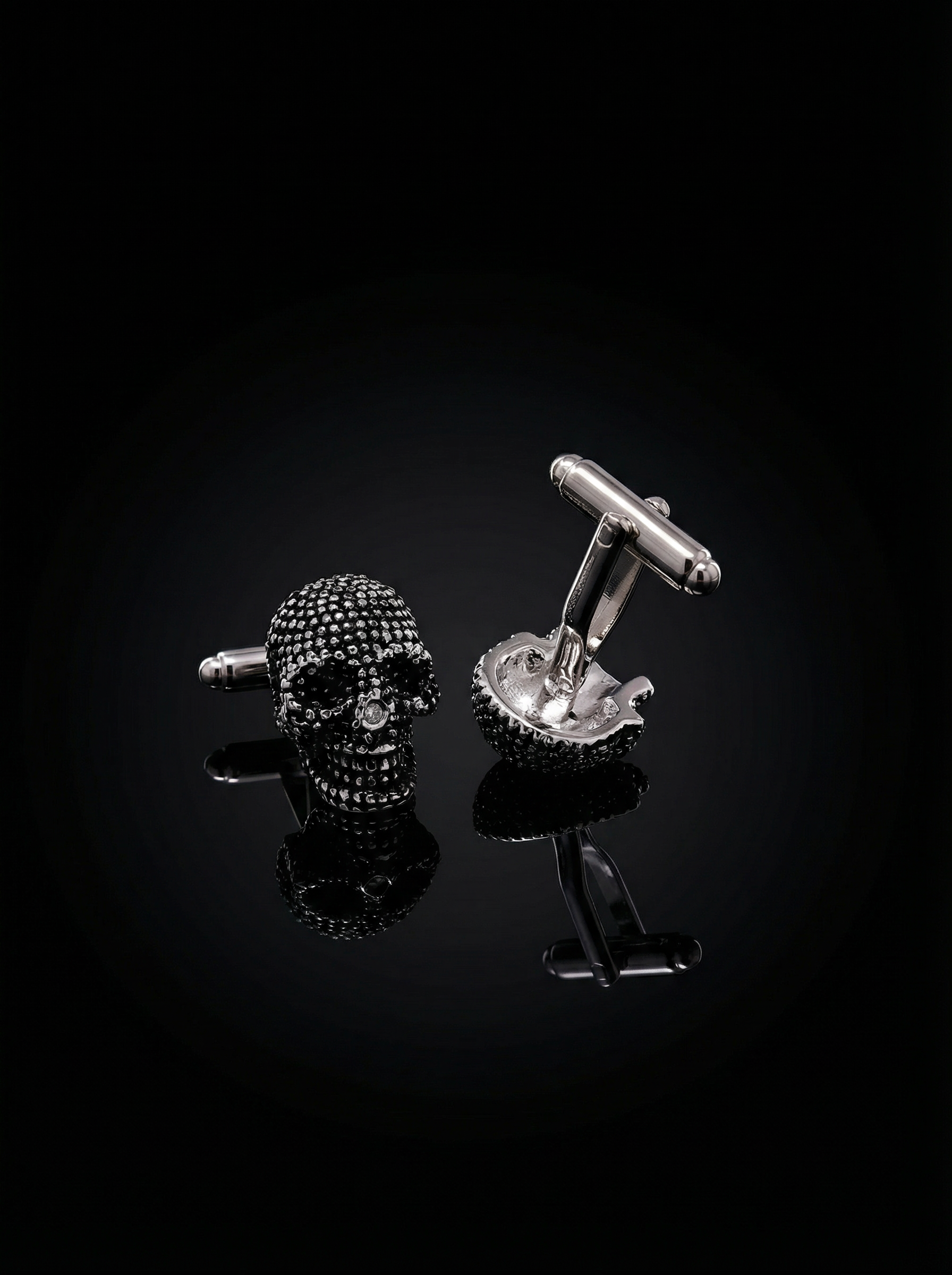 Gothic Skull Cufflinks Tivaaro