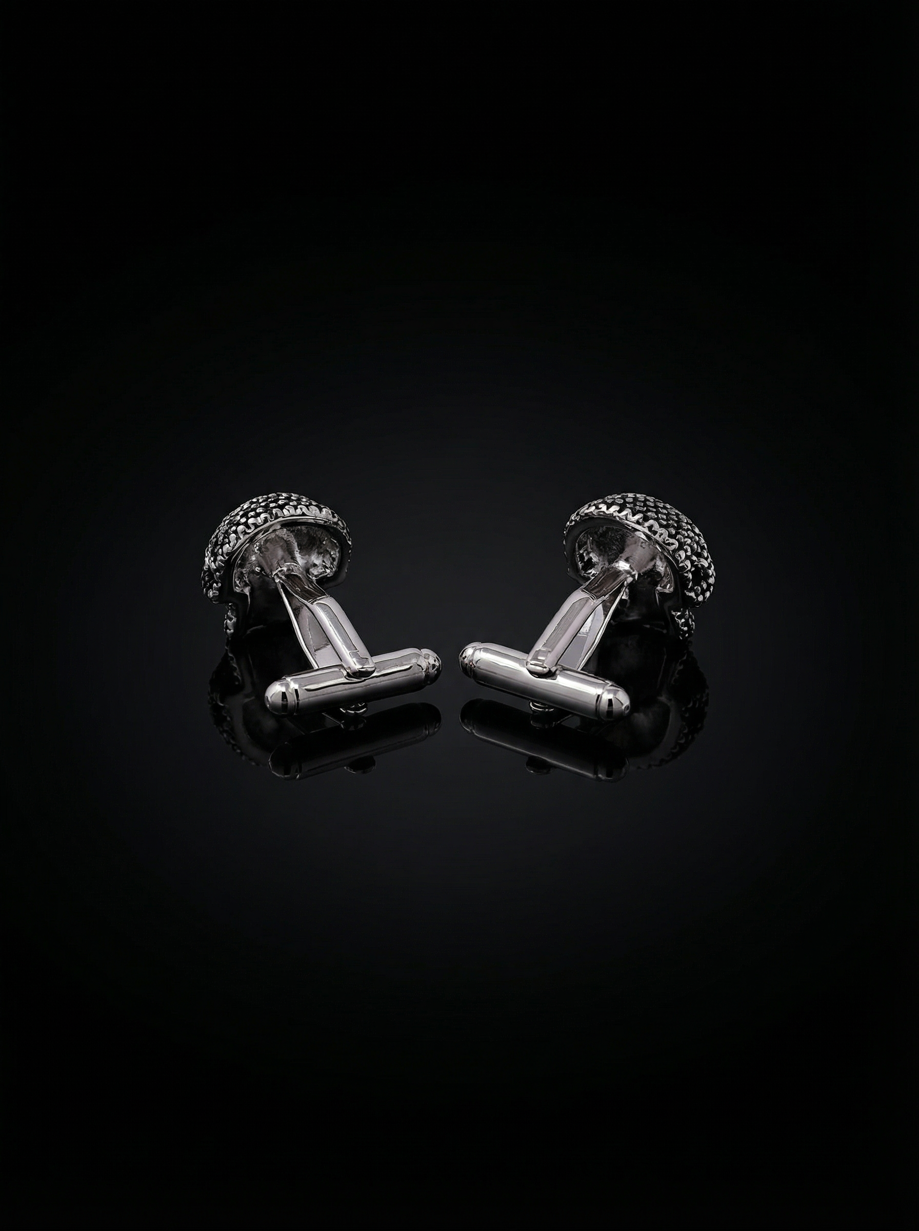 Gothic Skull Cufflinks Tivaaro