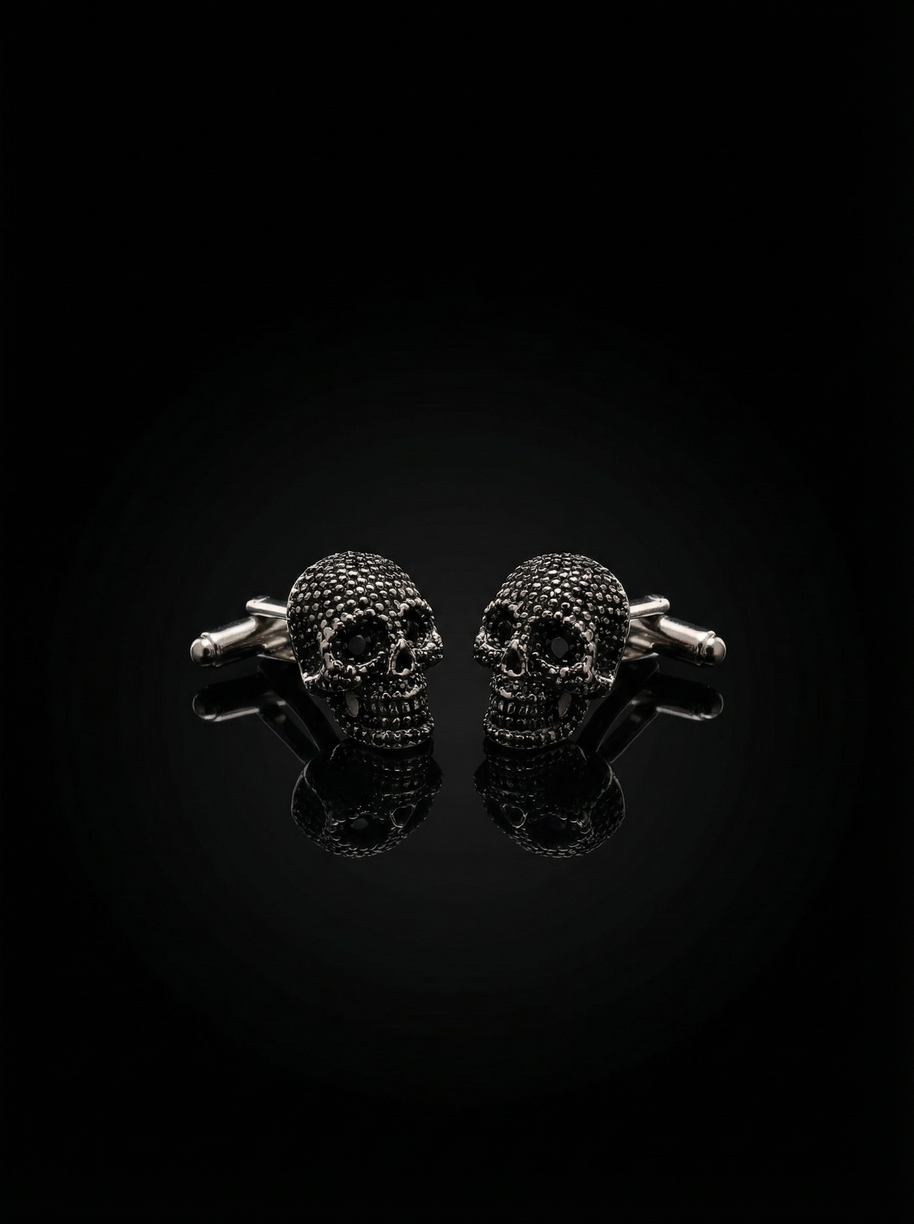 Gothic Skull Cufflinks Tivaaro
