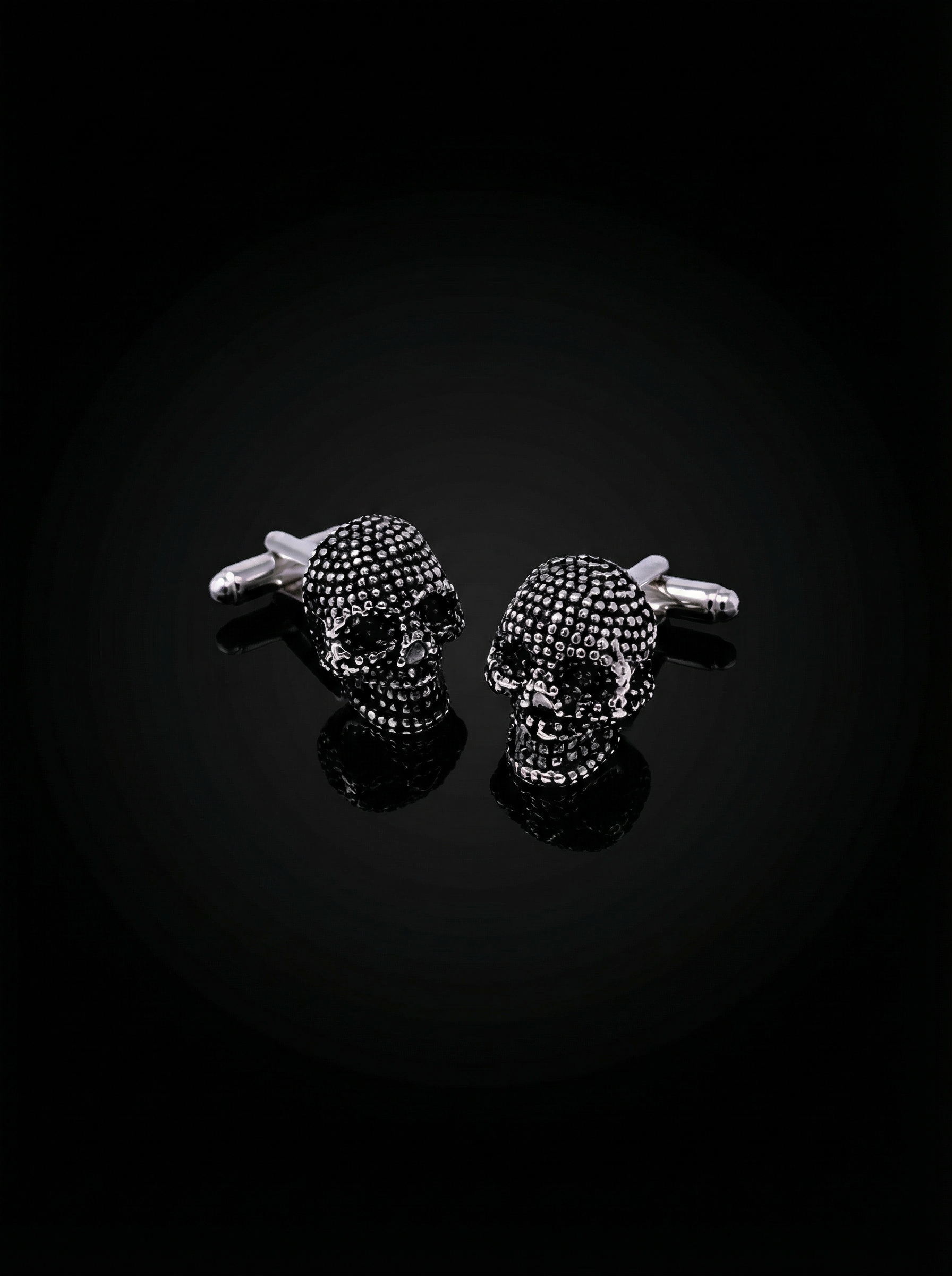 Gothic Skull Cufflinks Tivaaro
