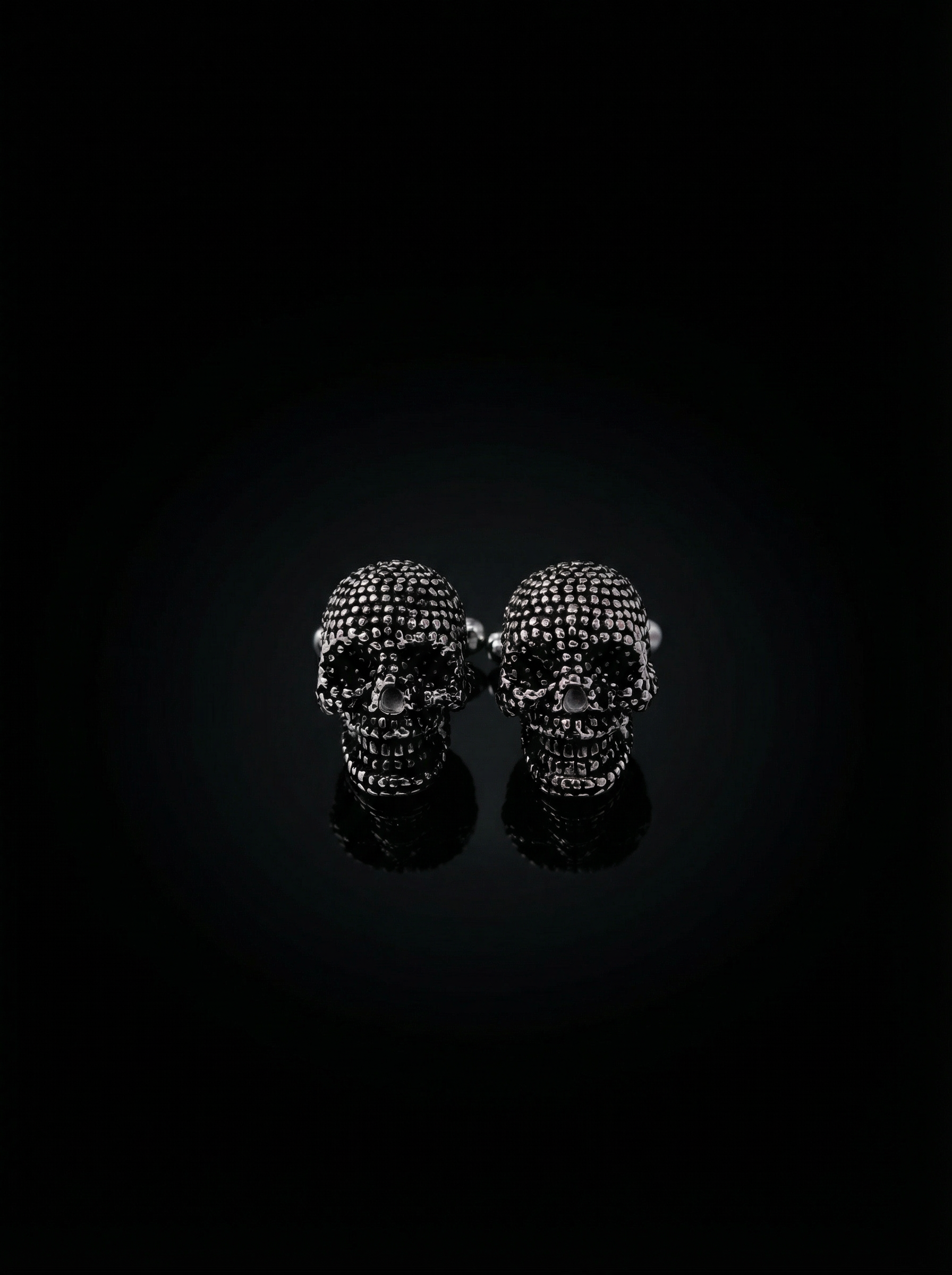 Gothic Skull Cufflinks Tivaaro