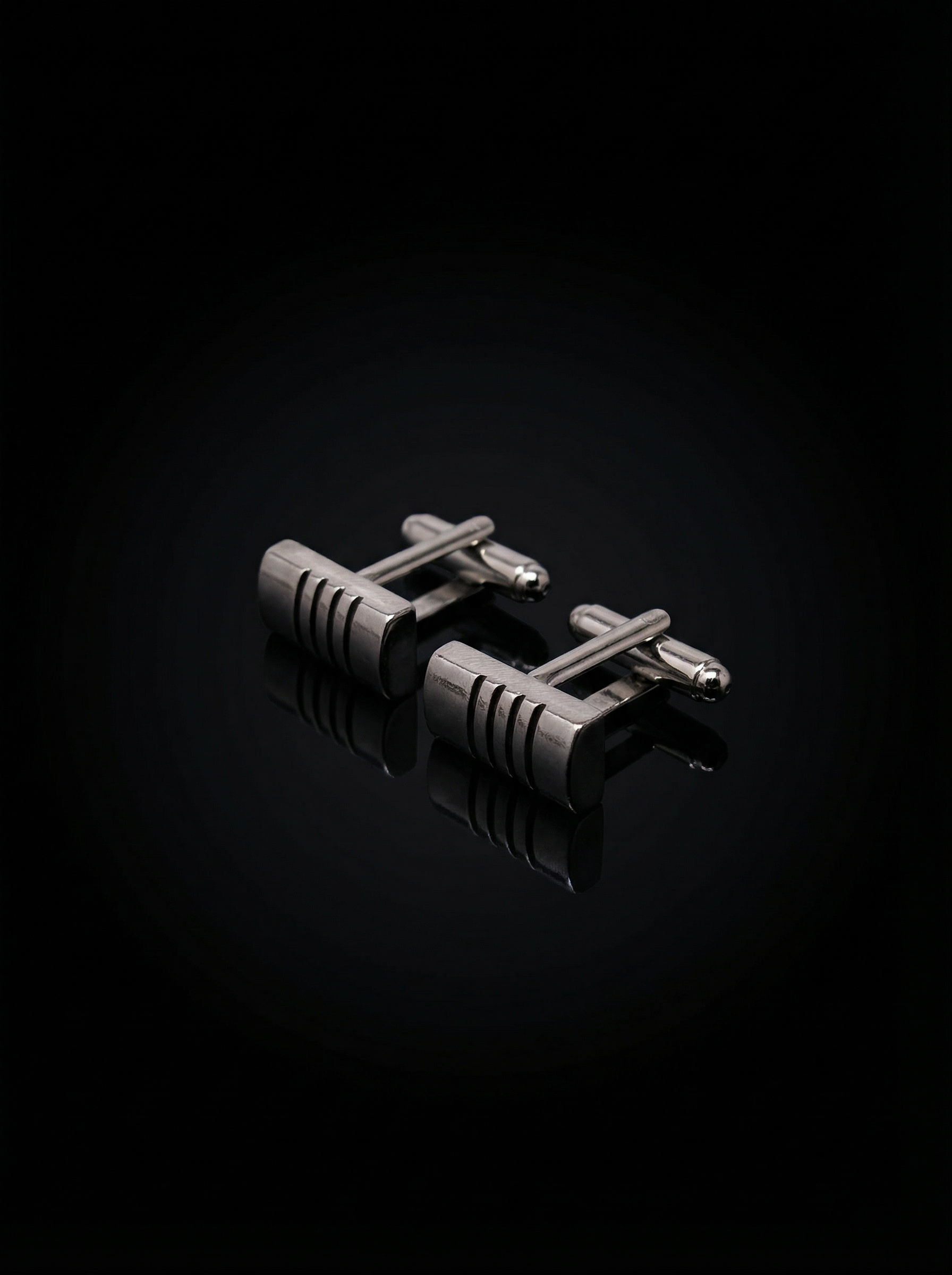 Grooved Metallic Bar Cufflinks Tivaaro