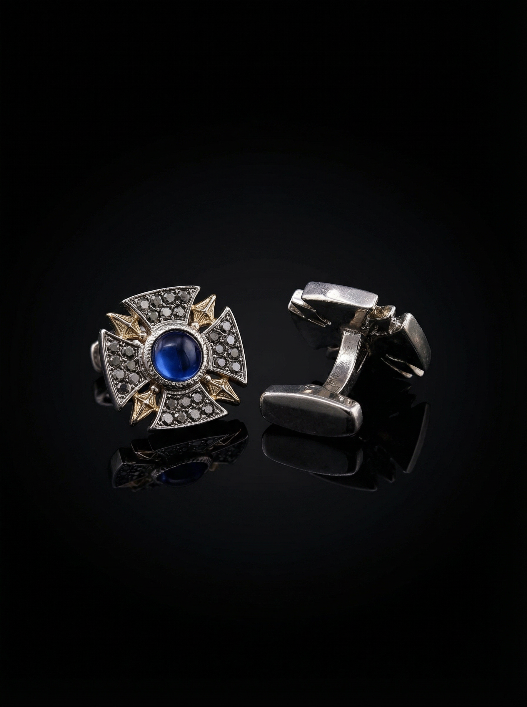 Heraldic Symbol Cufflinks Tivaaro