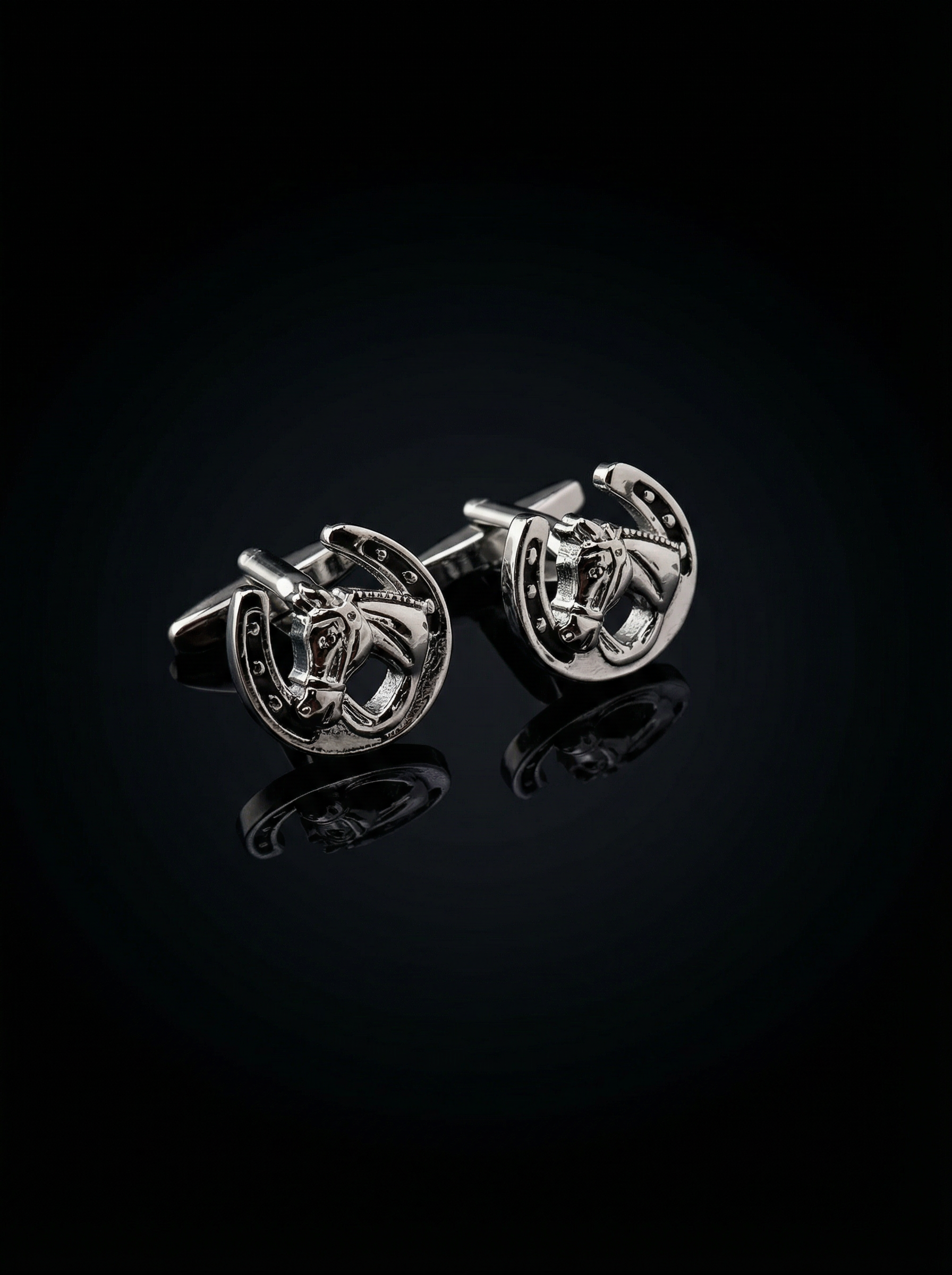 Horseshoe Horse Head Cufflinks Tivaaro