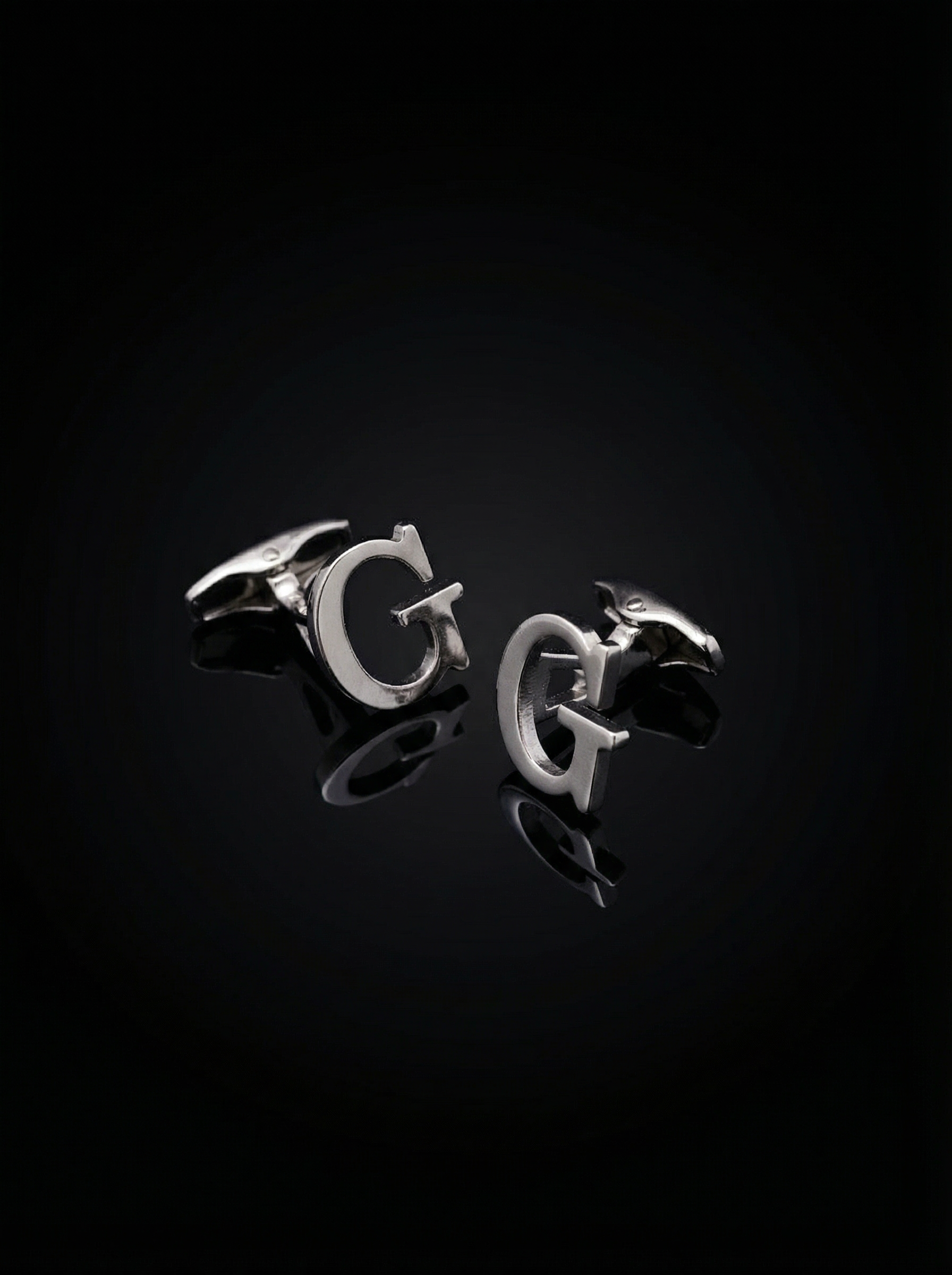 Letter G Cufflinks Tivaaro