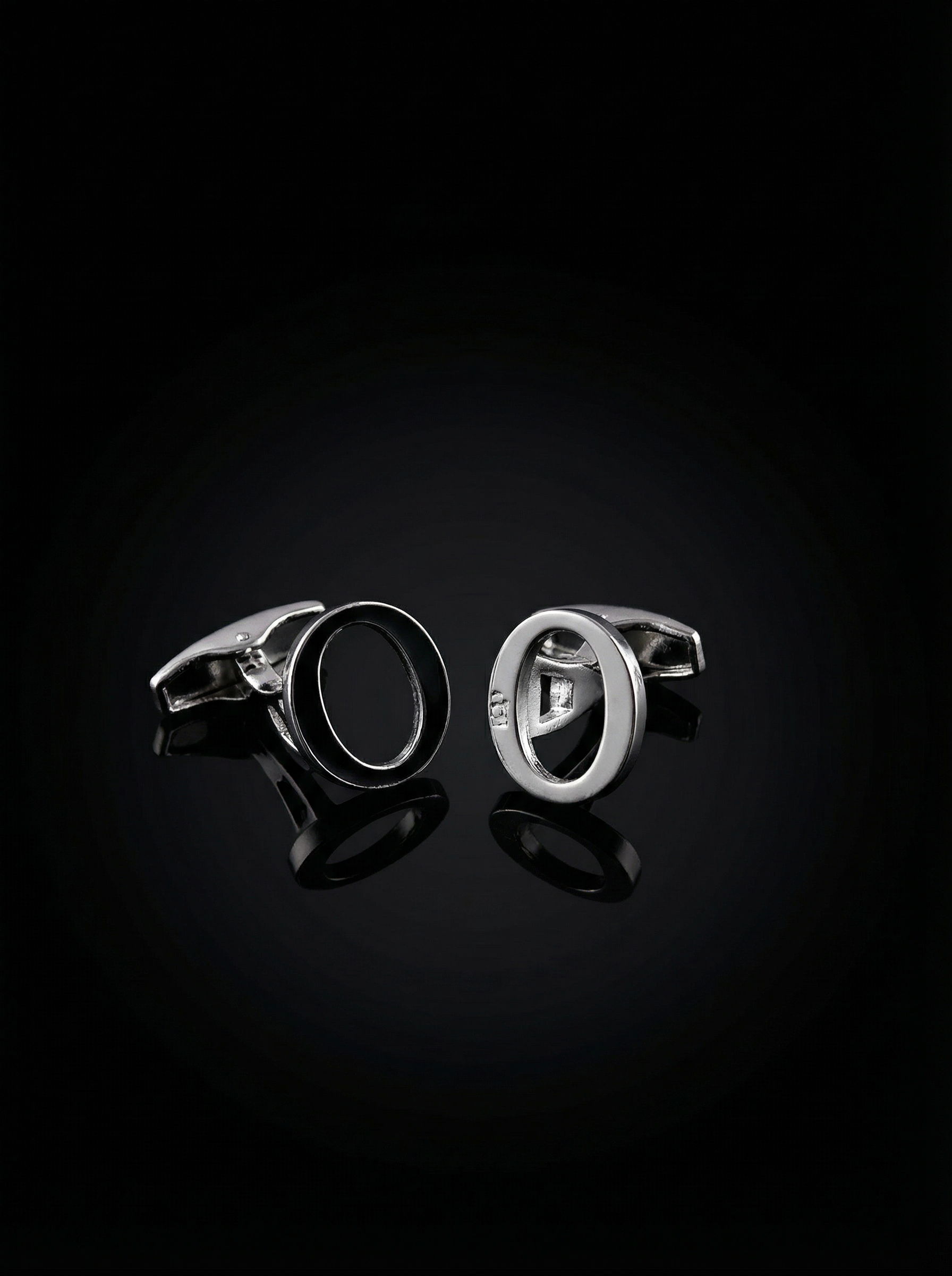 Letter O Cufflinks Tivaaro